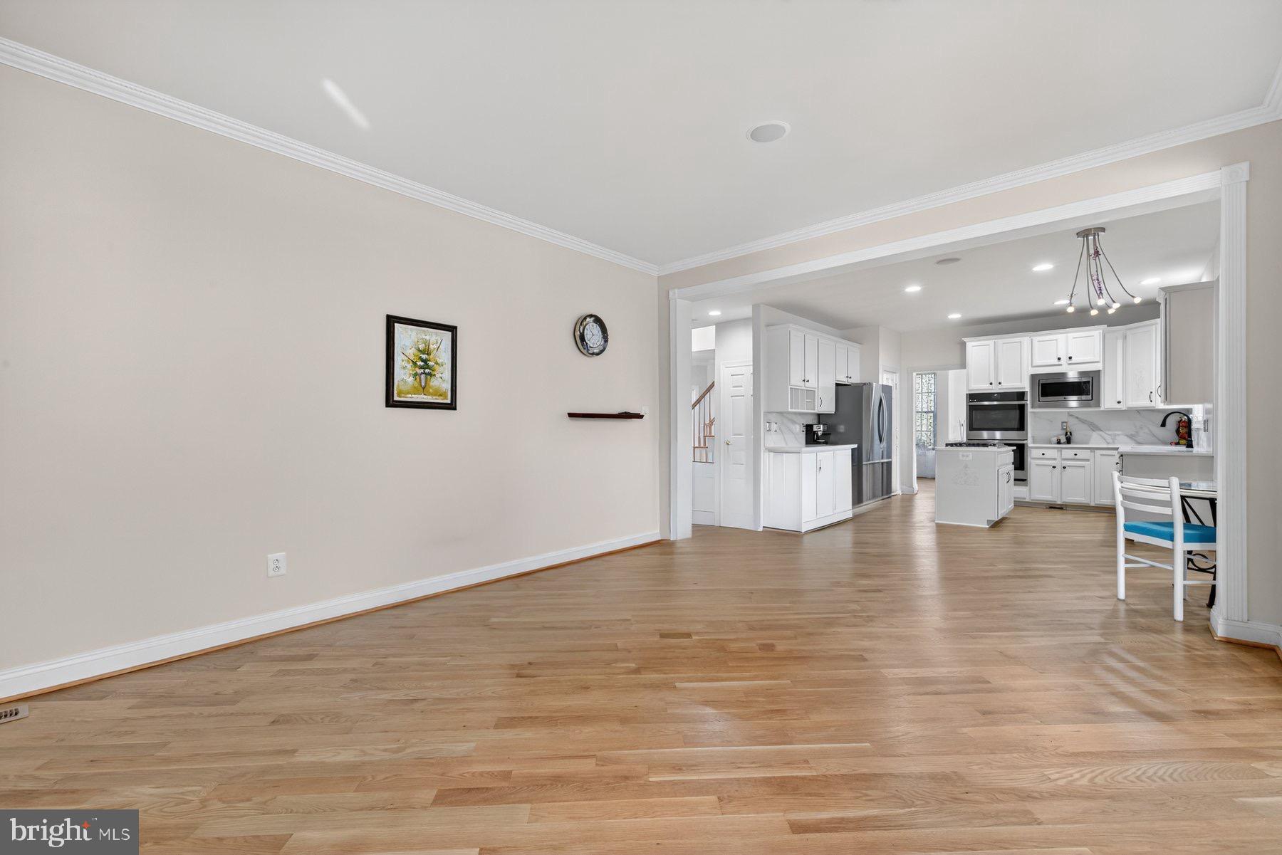 LANSDOWNE ON THE POTOMAC - Residential