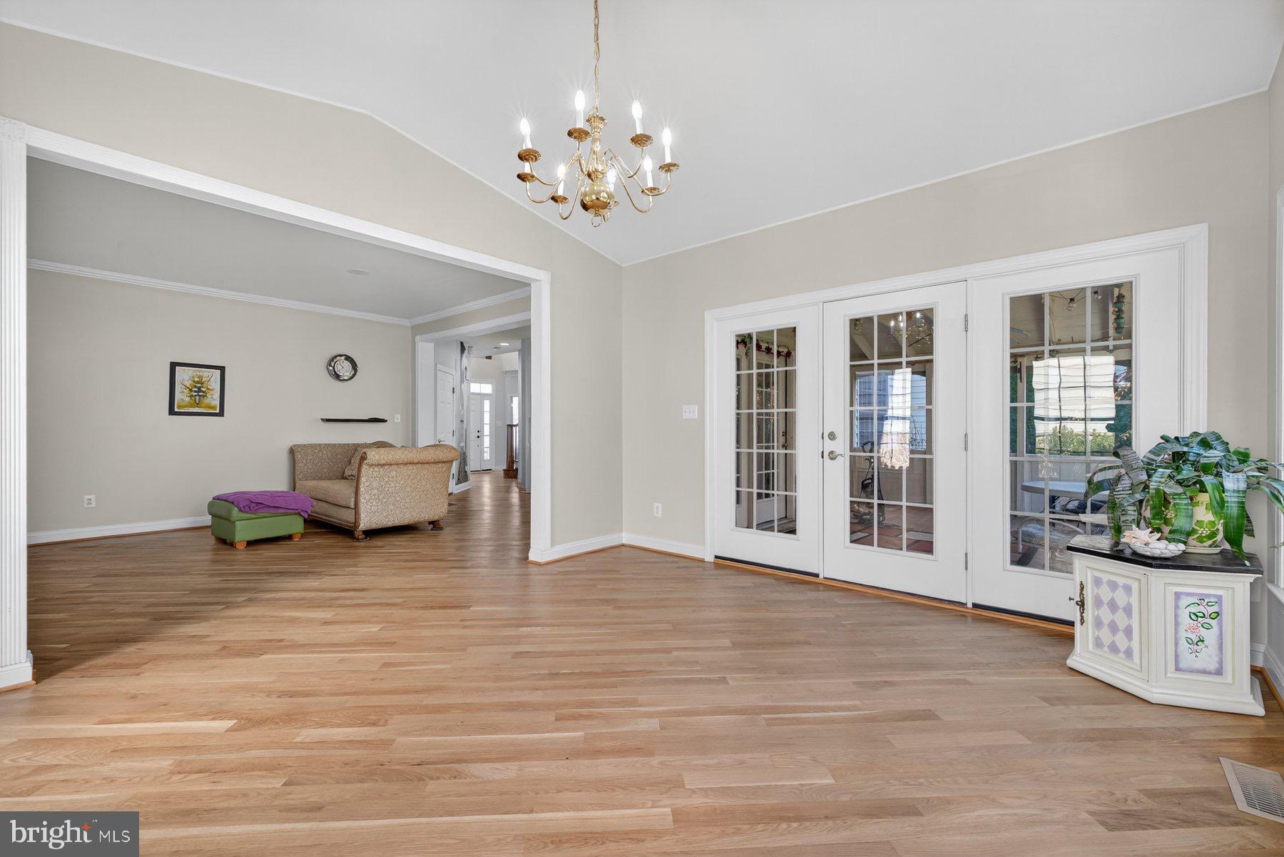 LANSDOWNE ON THE POTOMAC - Residential