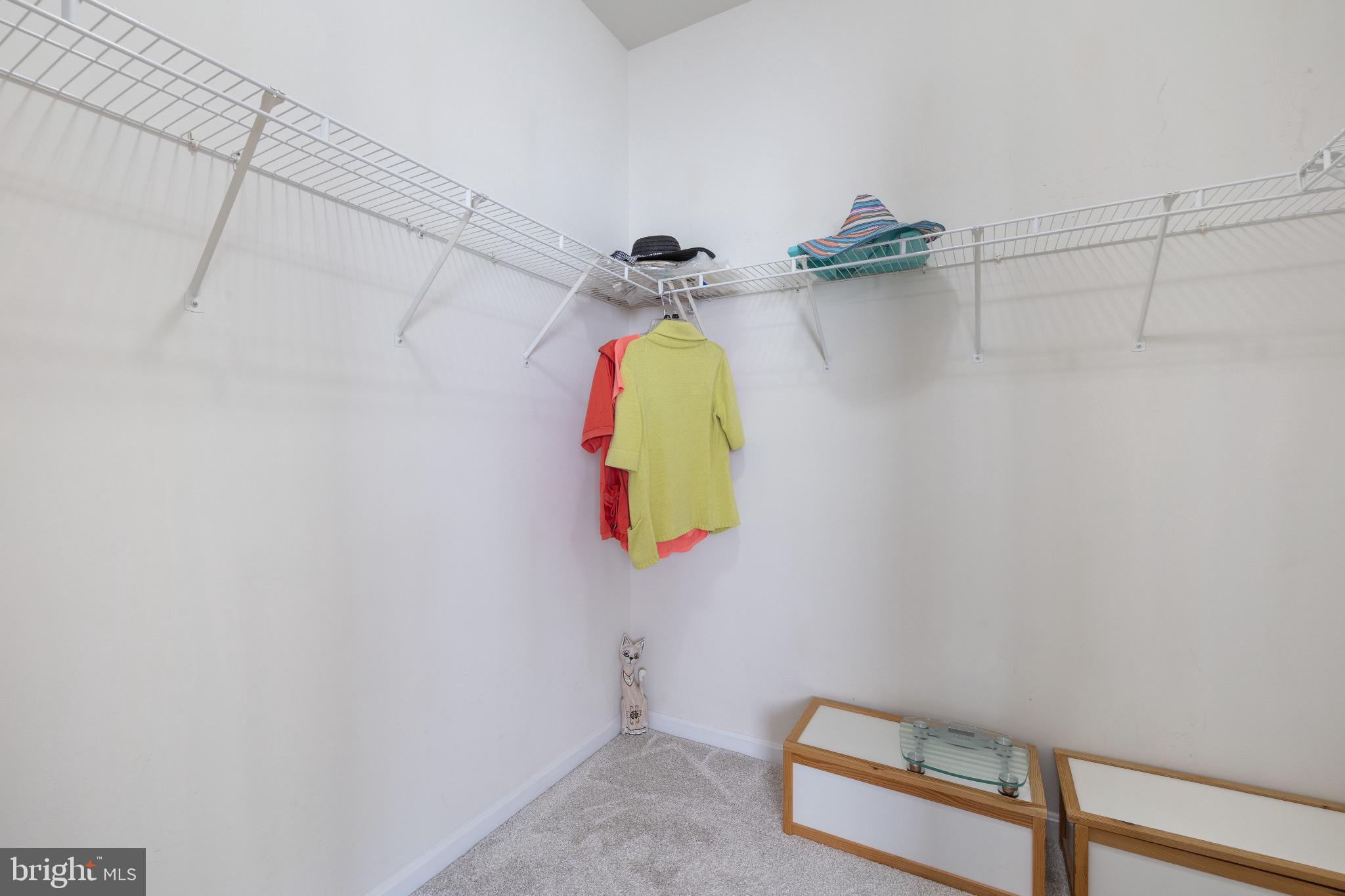 LANSDOWNE ON THE POTOMAC - Residential