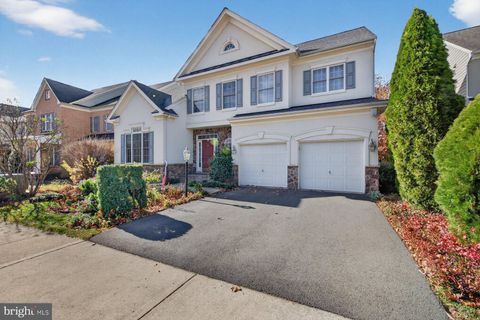 Photo of 43656 Riverpoint Drive, LEESBURG, VA 20176 (MLS # VALO2110894)