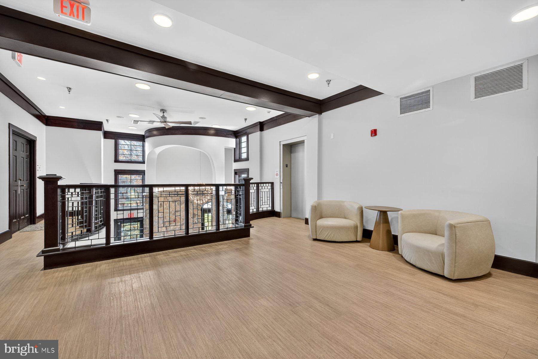 LANSDOWNE ON THE POTOMAC - Residential