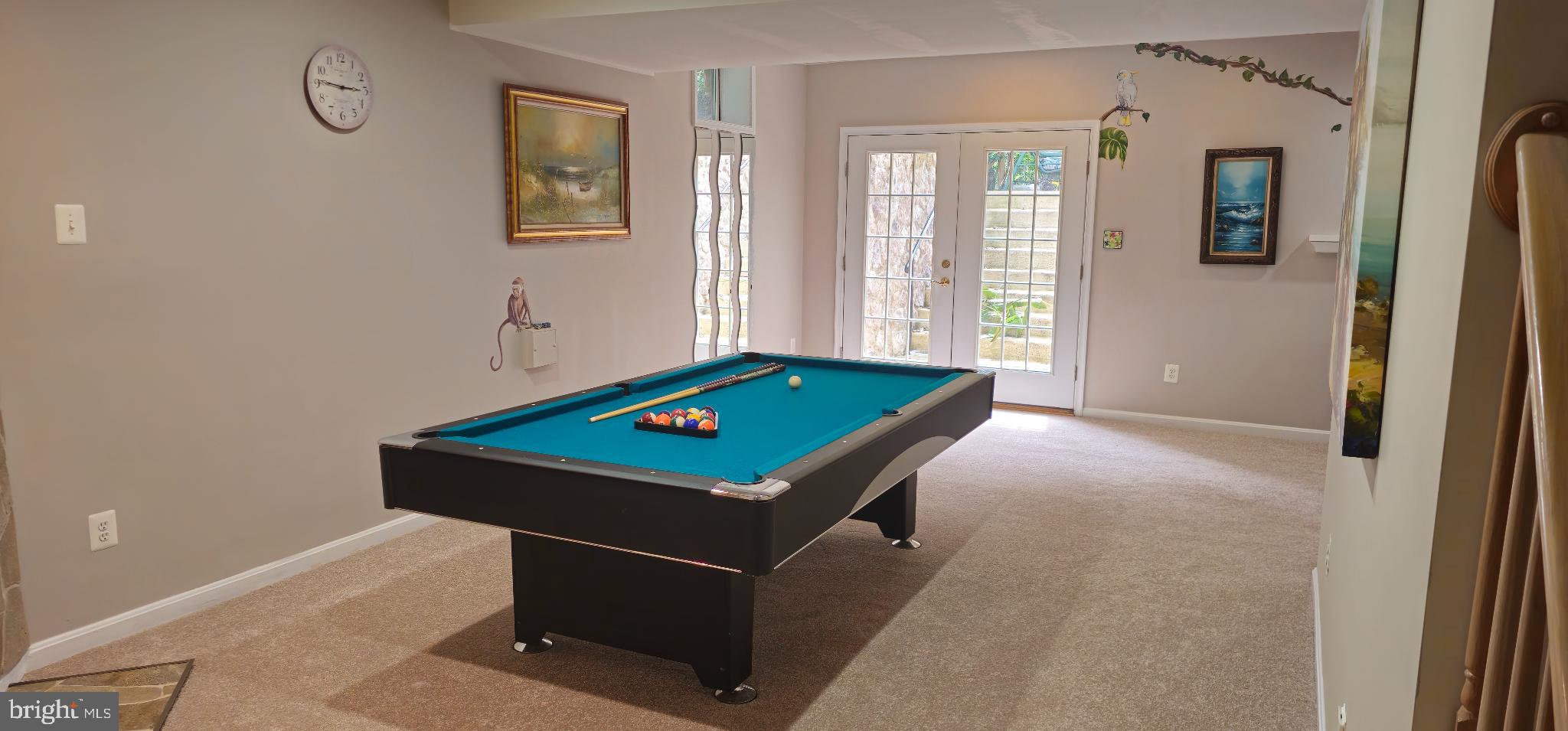 LANSDOWNE ON THE POTOMAC - Residential