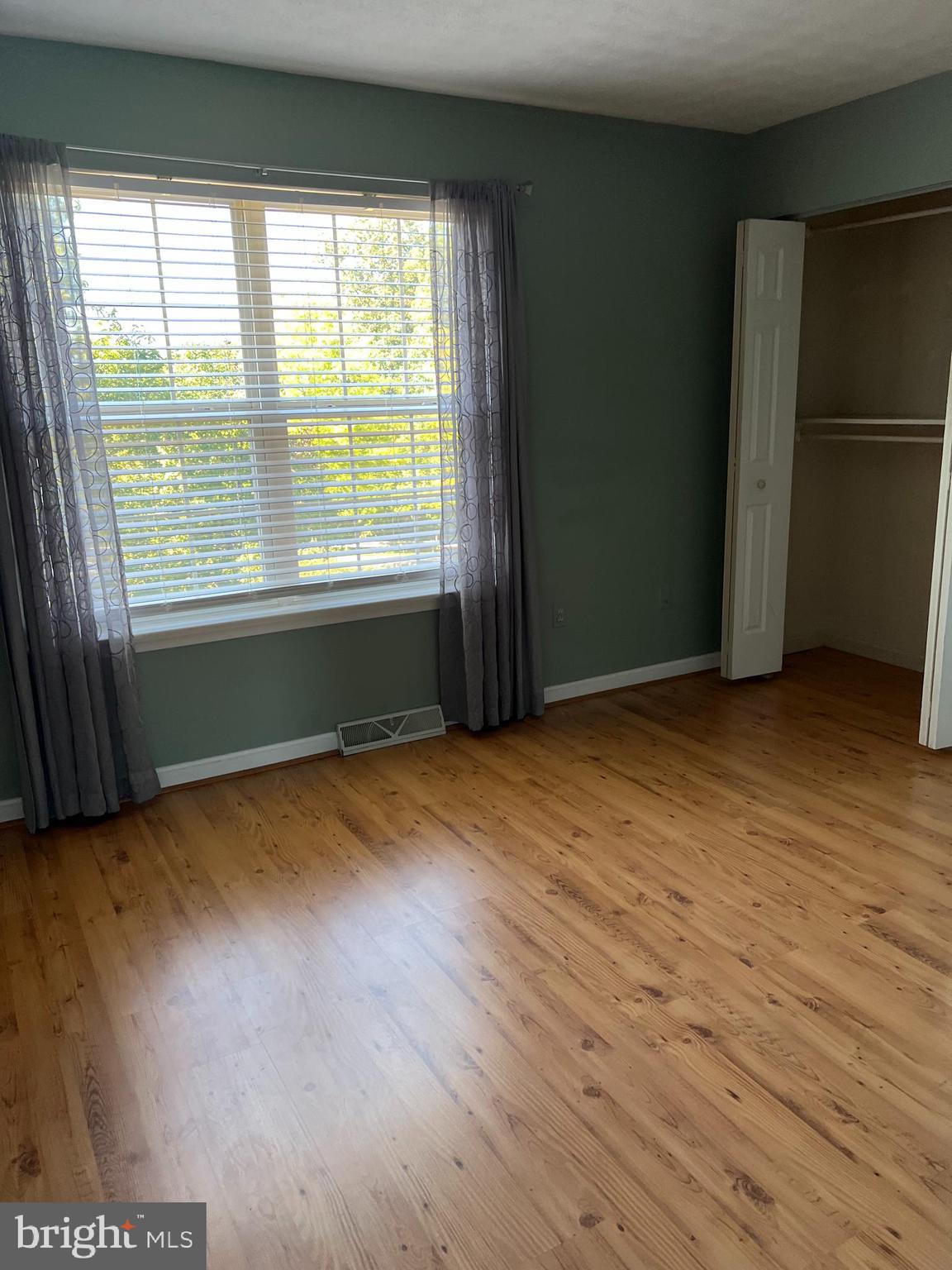 NEW MARKET WEST - Residential Lease