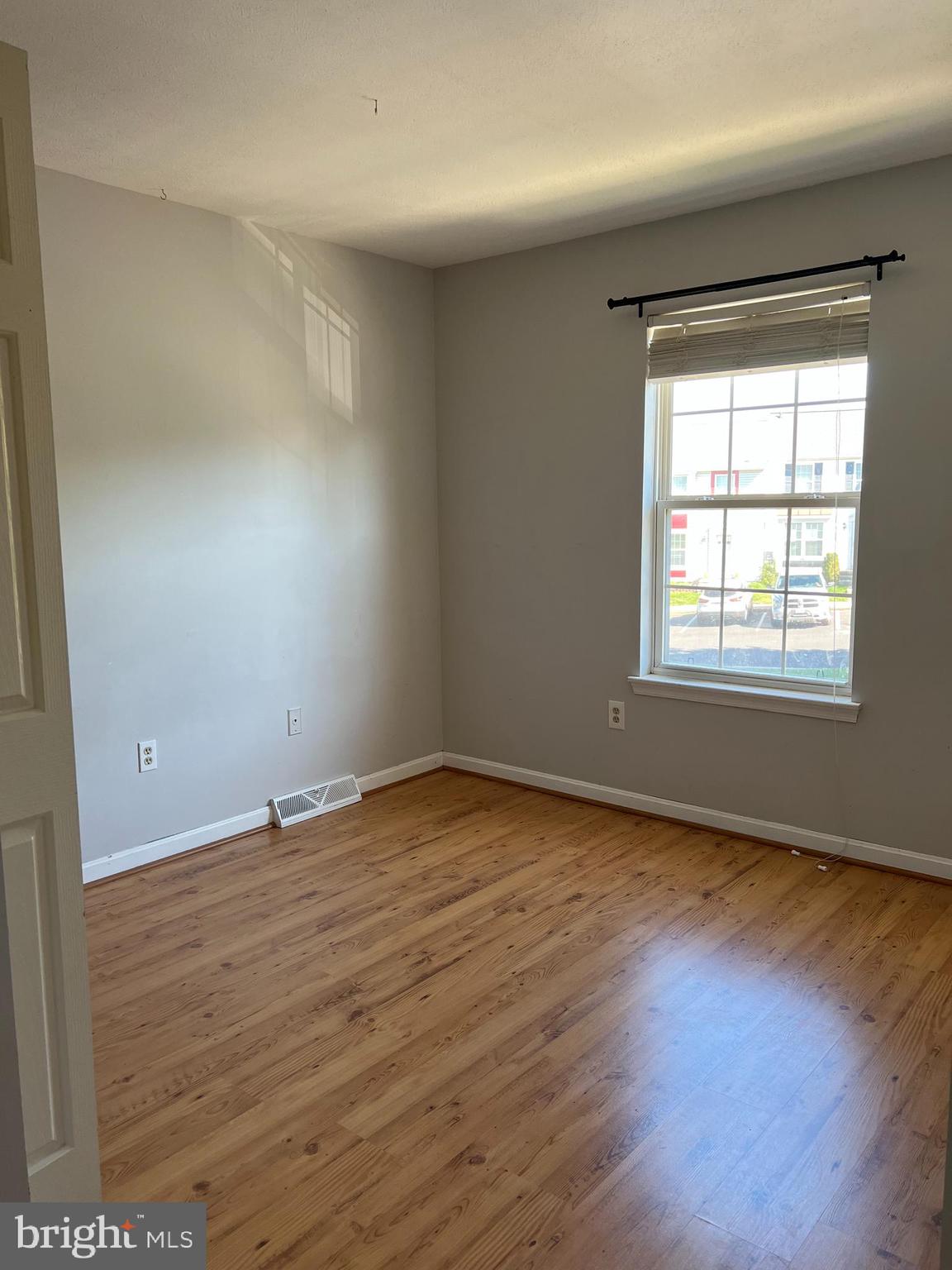 NEW MARKET WEST - Residential Lease