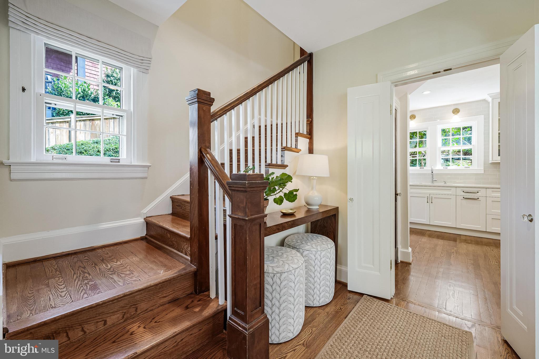 LEE HEIGHTS - Residential