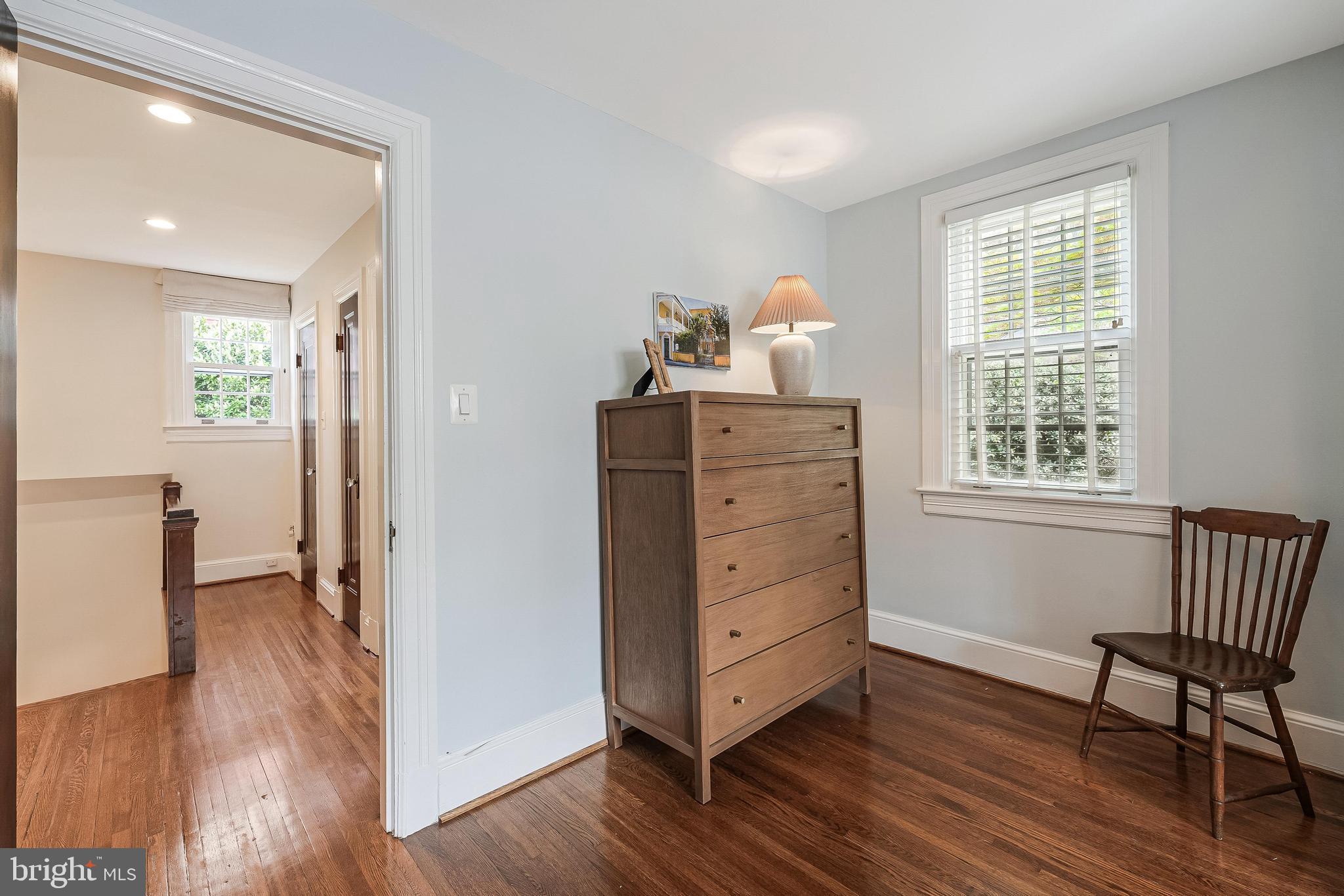 LEE HEIGHTS - Residential