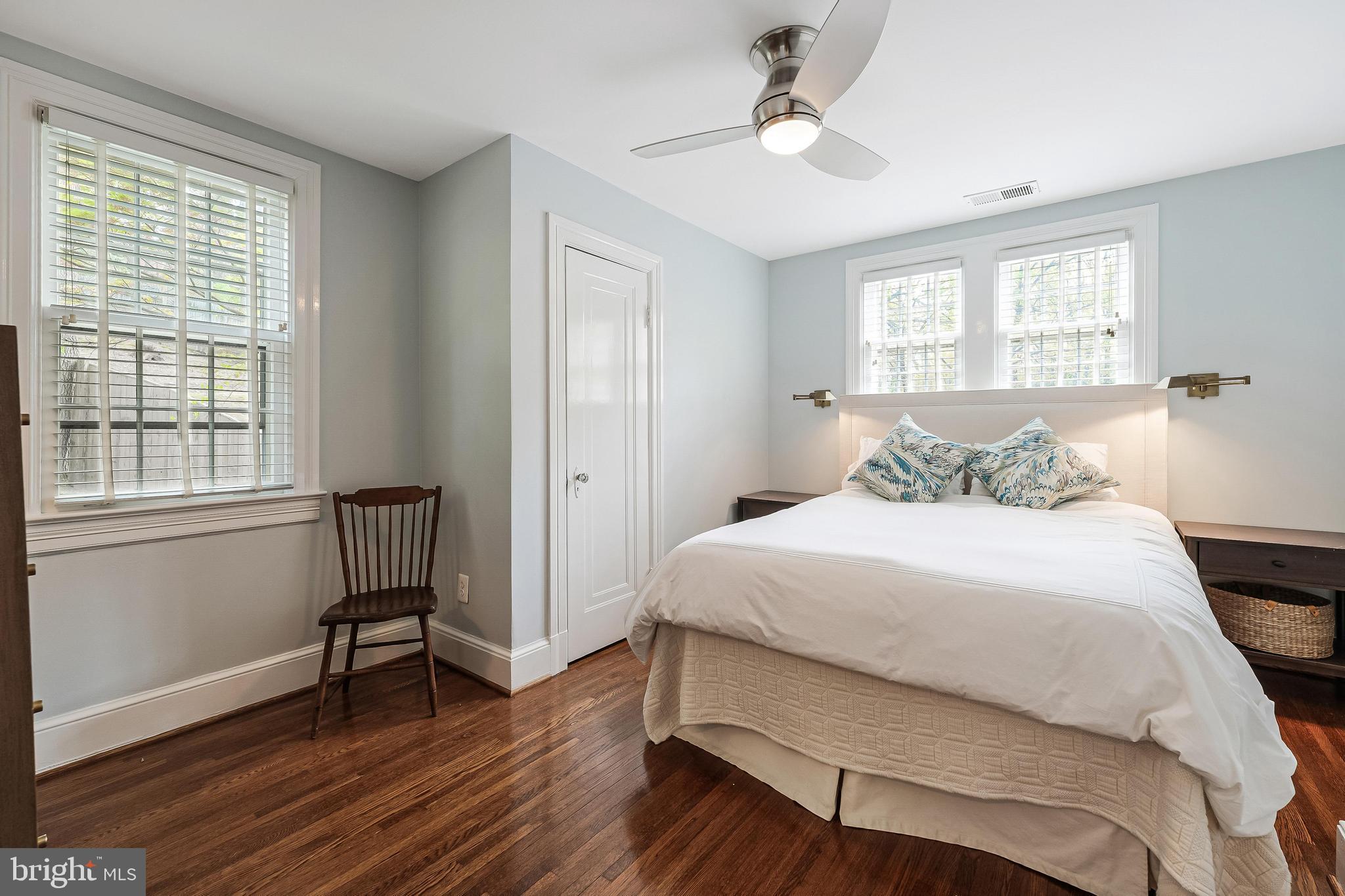 LEE HEIGHTS - Residential