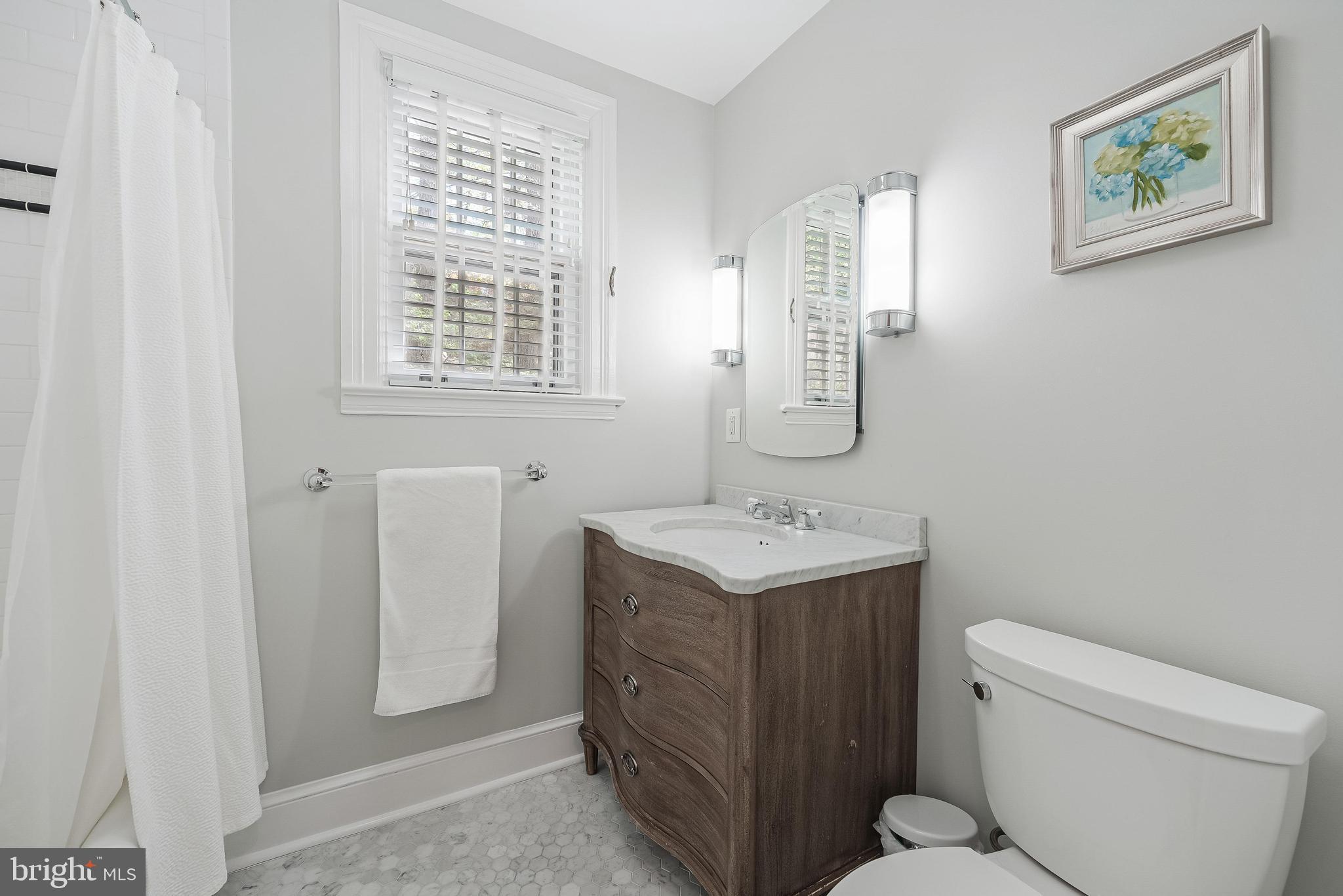 LEE HEIGHTS - Residential