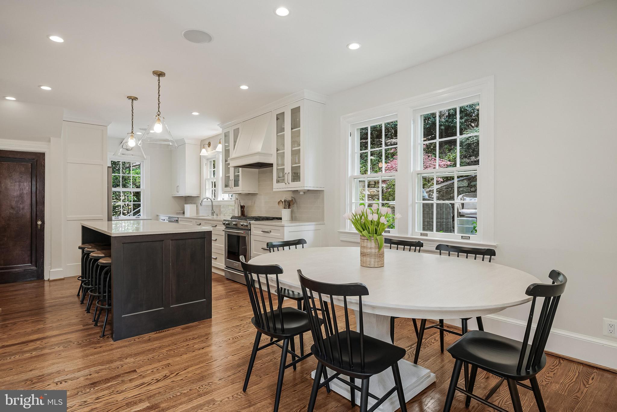 LEE HEIGHTS - Residential