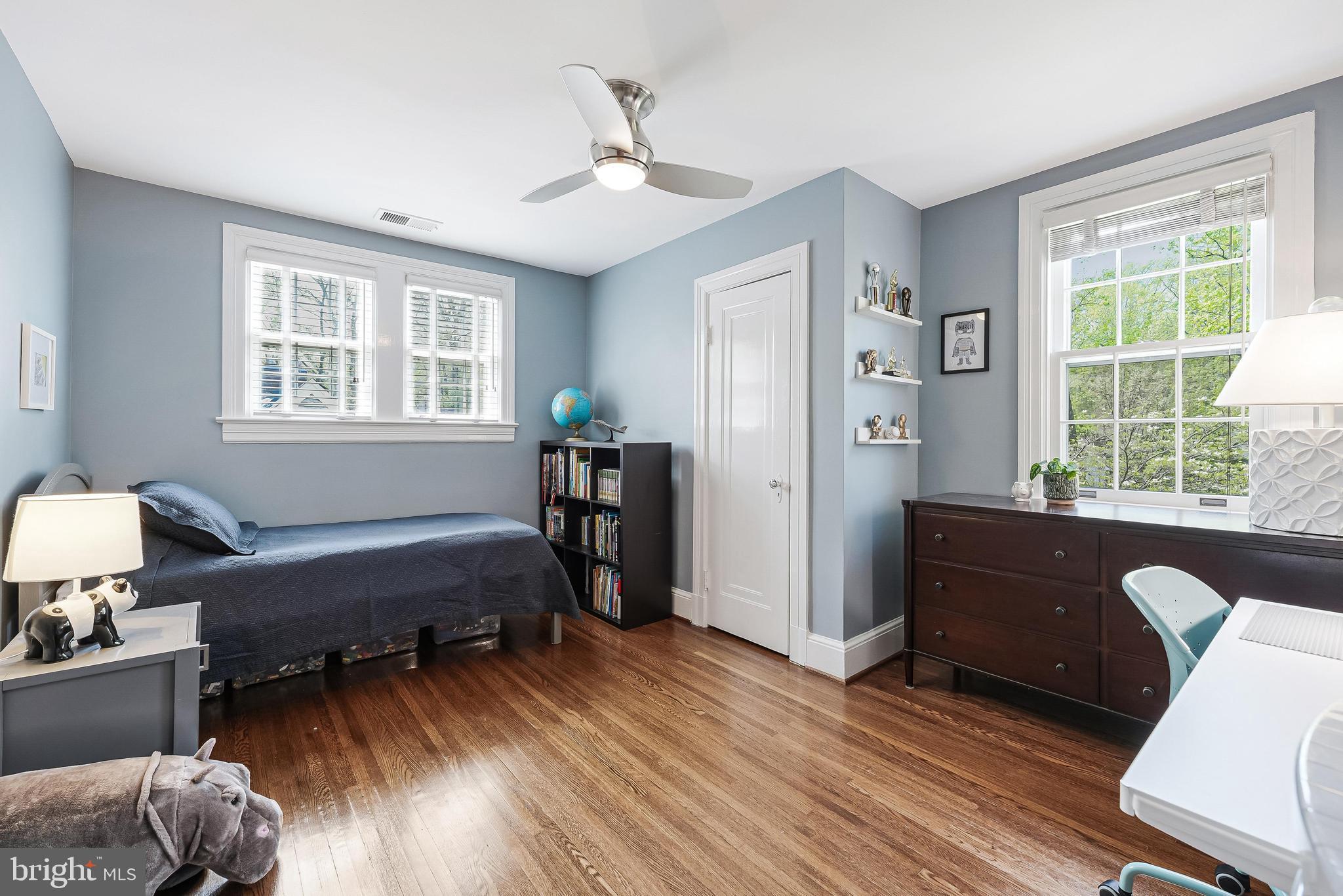 LEE HEIGHTS - Residential