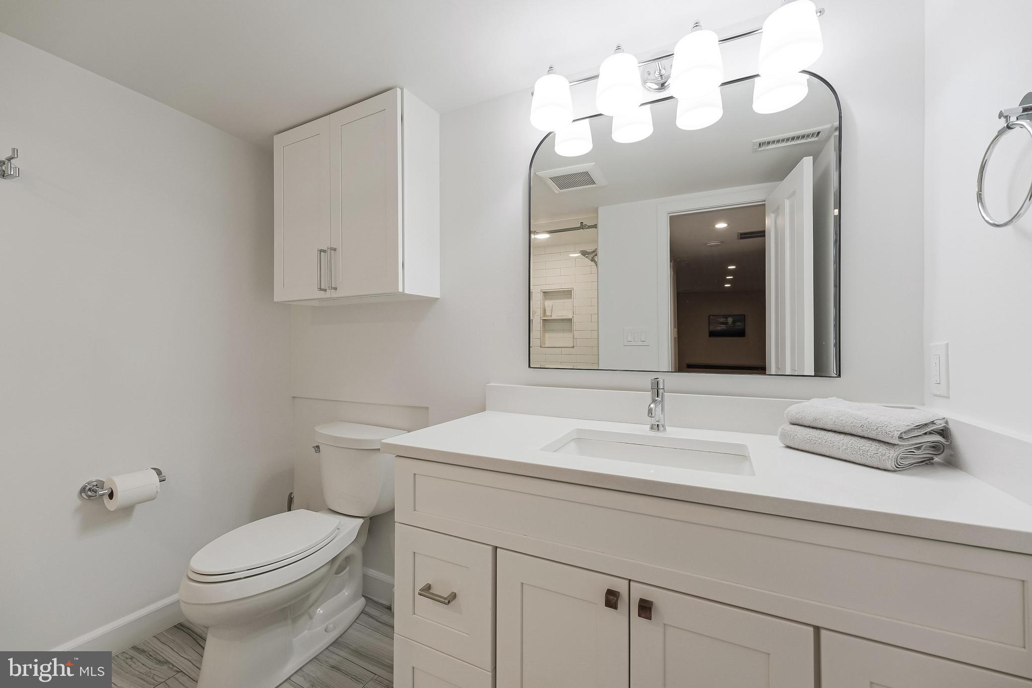 LEE HEIGHTS - Residential