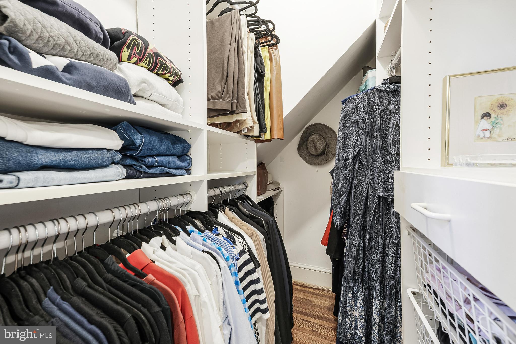 LEE HEIGHTS - Residential