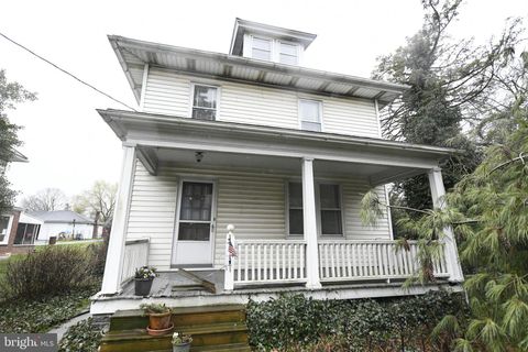 Photo of 3204 Lincoln Highway E, Paradise, PA 17562 (MLS # PALA2048012)