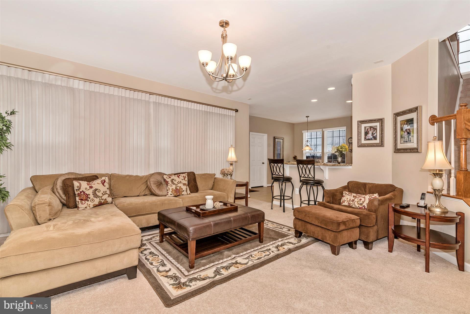 LAKELAND PLACE - Residential