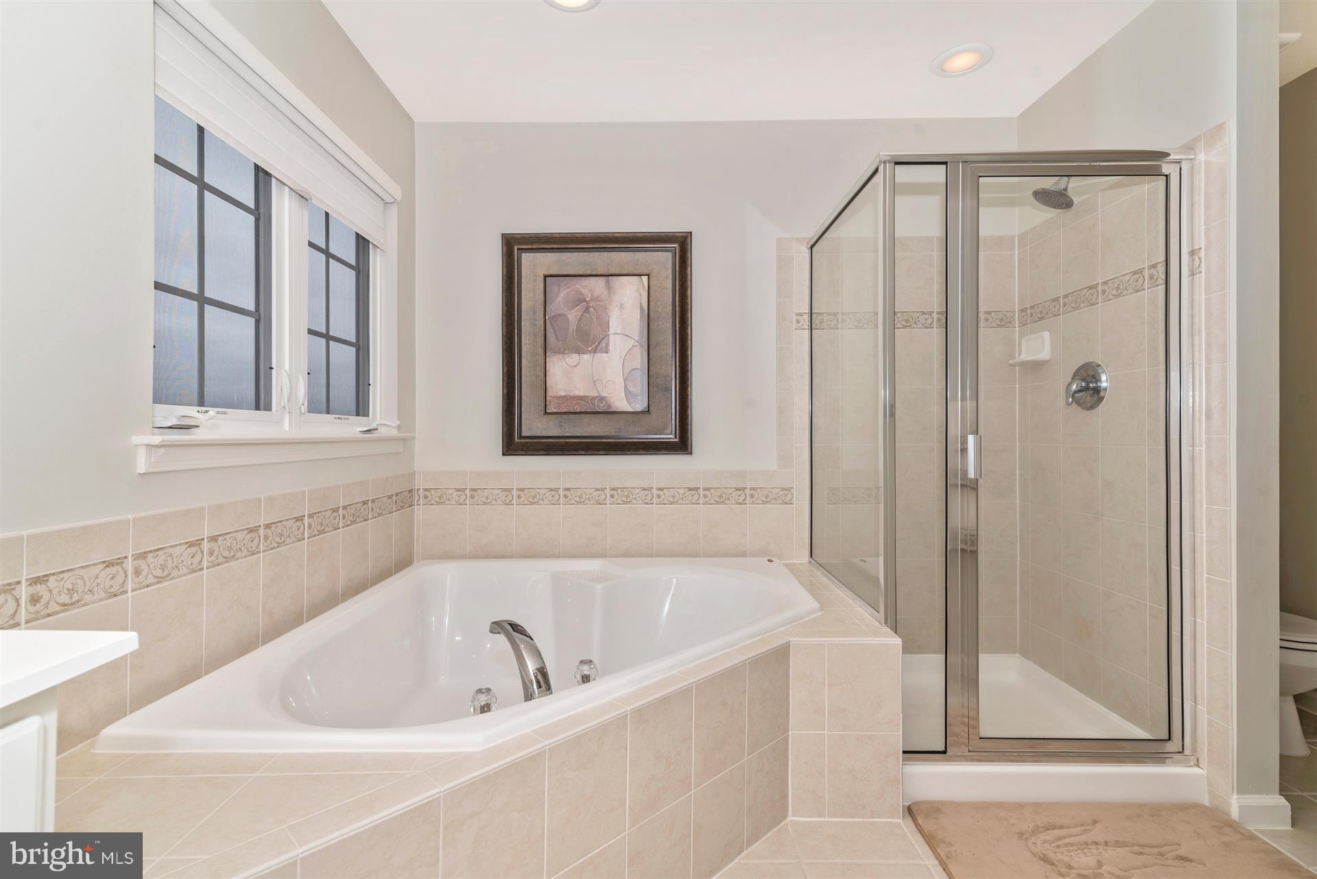 LAKELAND PLACE - Residential