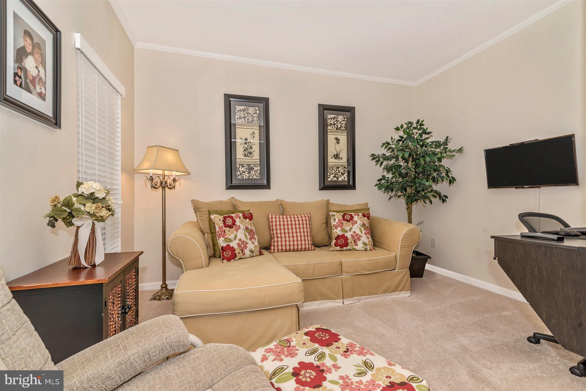 LAKELAND PLACE - Residential