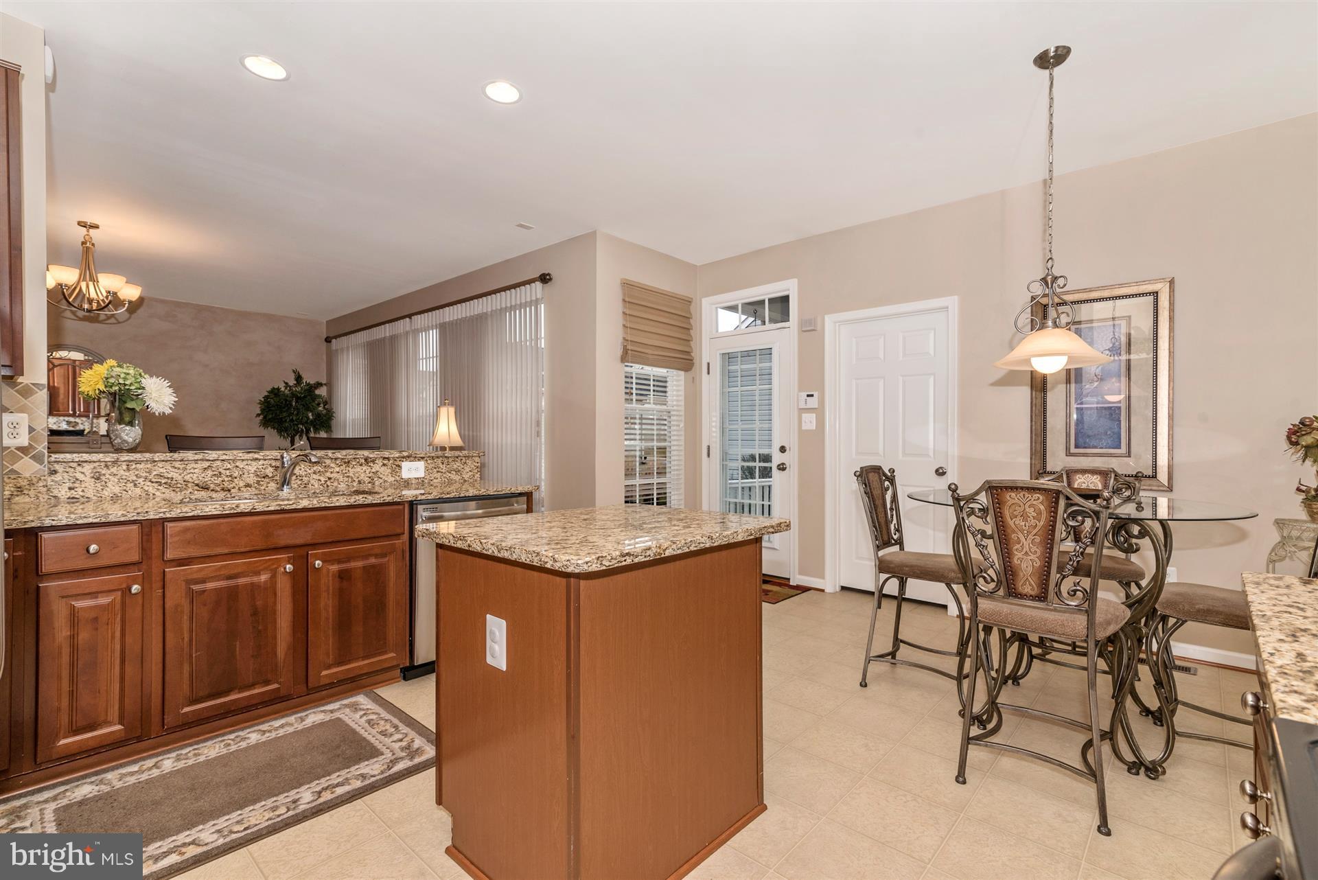 LAKELAND PLACE - Residential