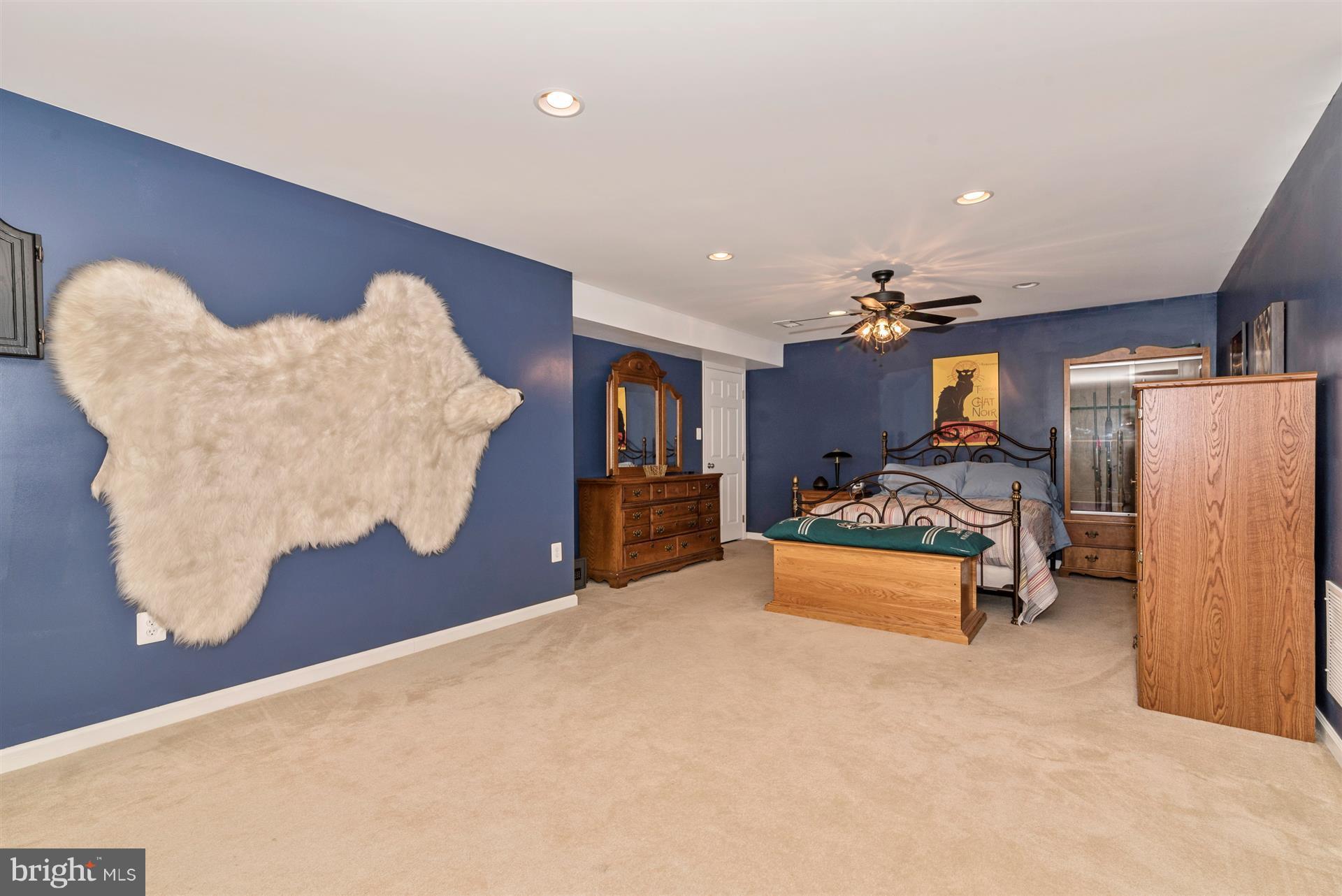 LAKELAND PLACE - Residential