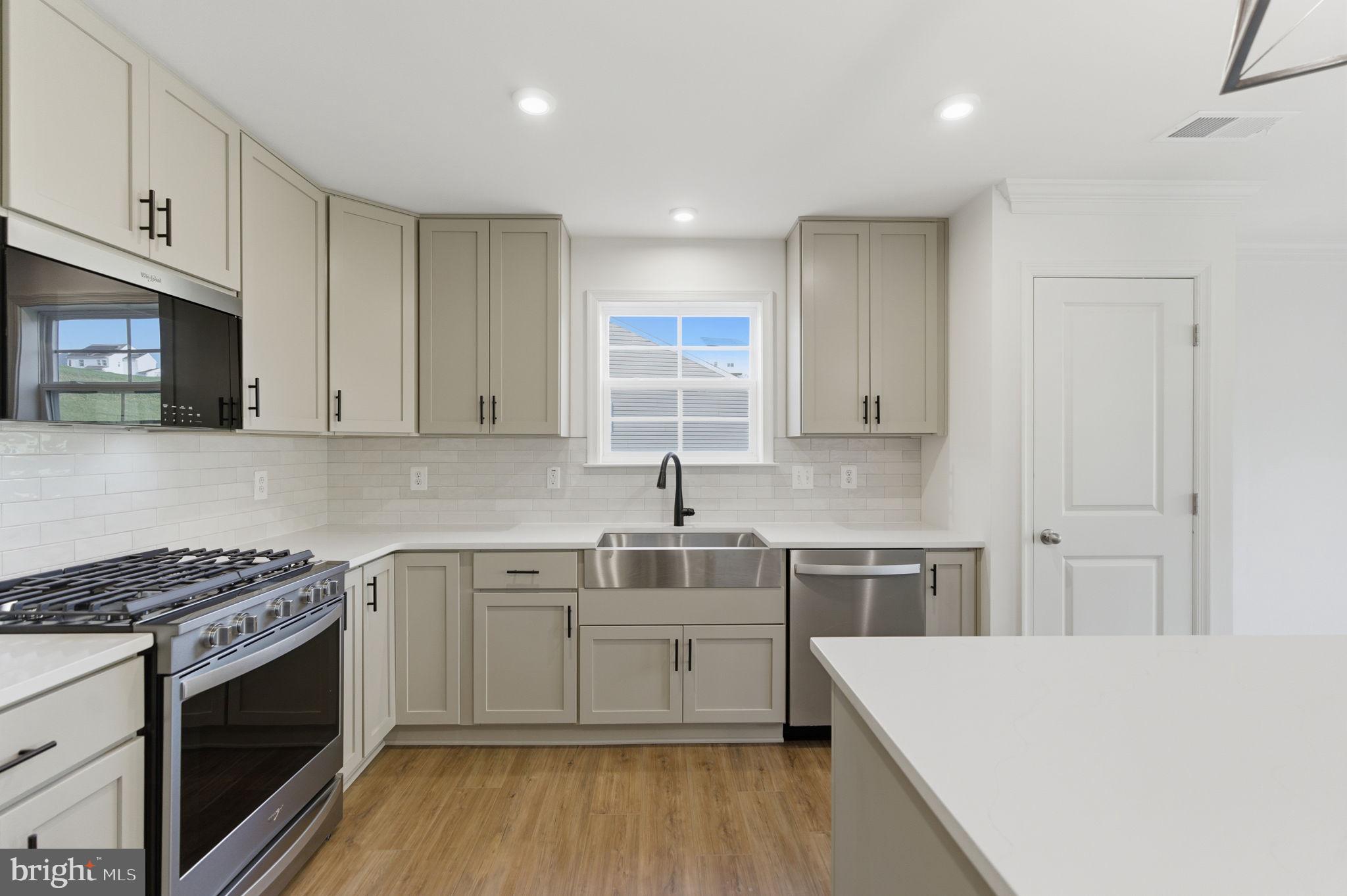 PRINLAND HEIGHTS - Residential