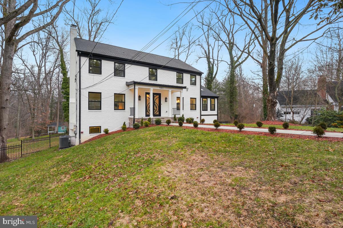 POTOMAC OUTSIDE - Residential