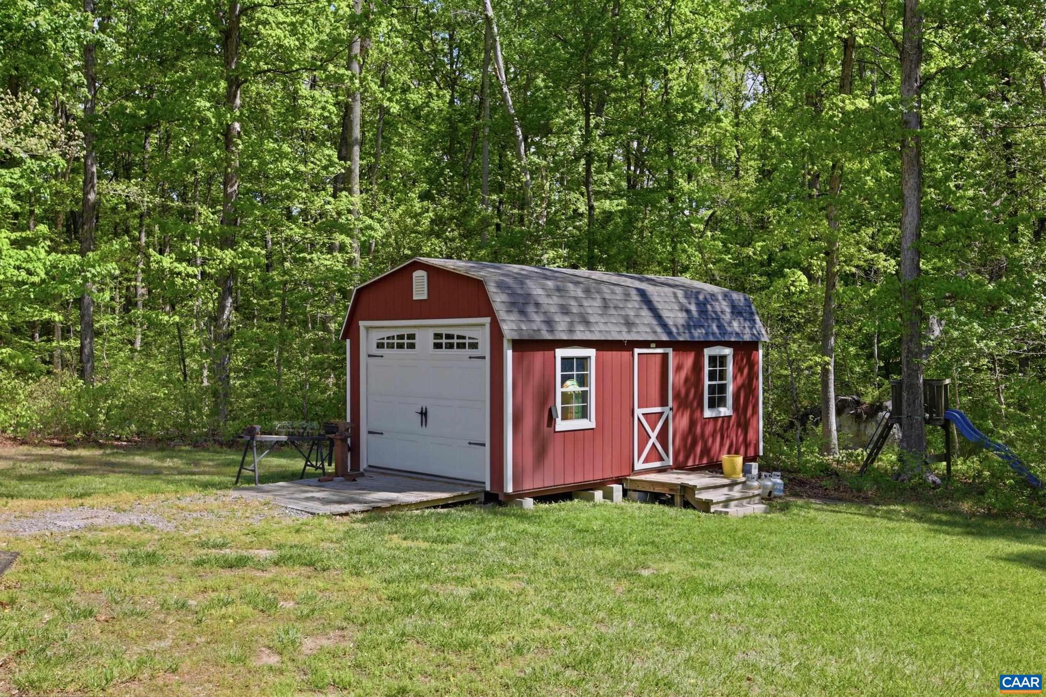 HOLLY GROVE - Residential