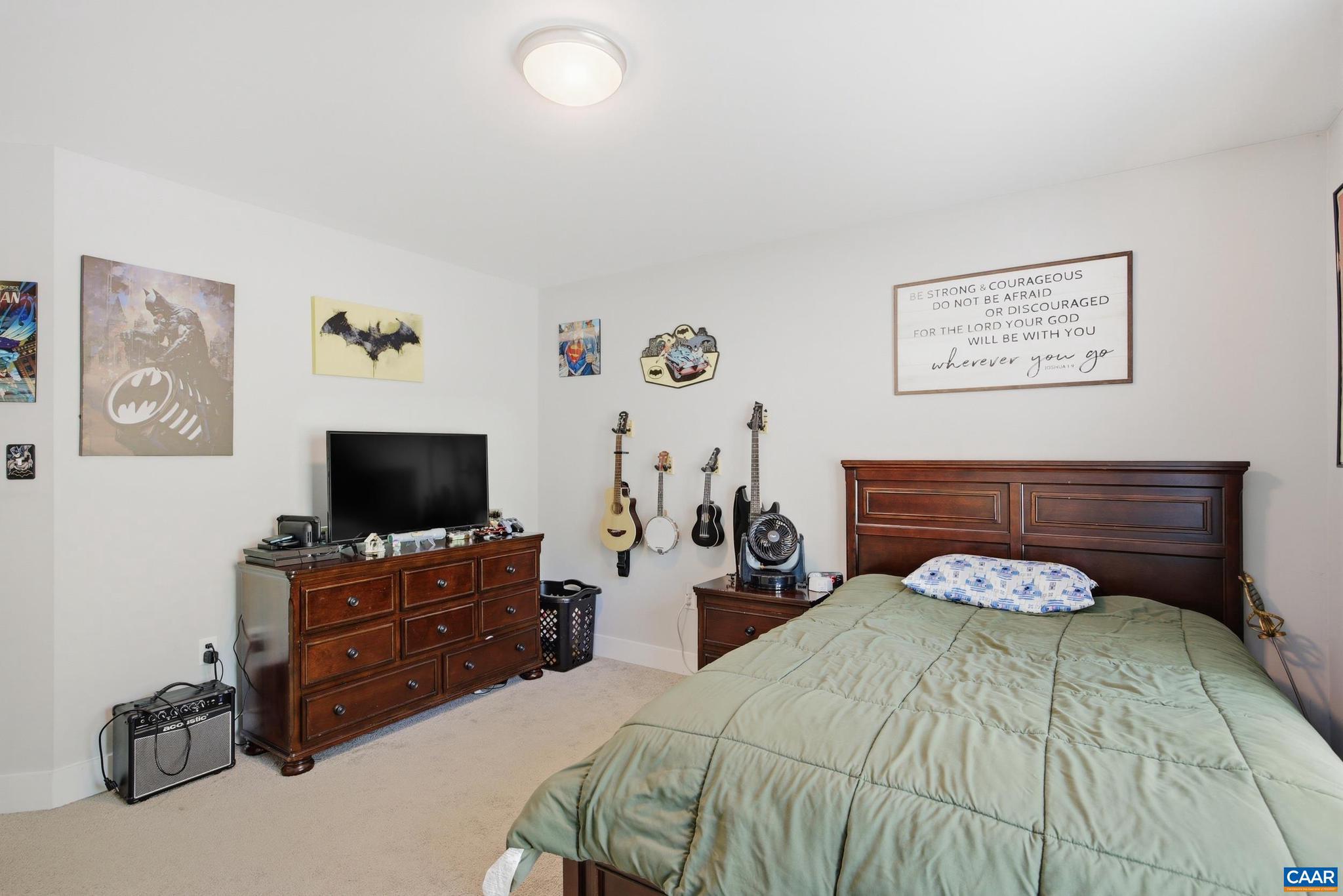 HOLLY GROVE - Residential