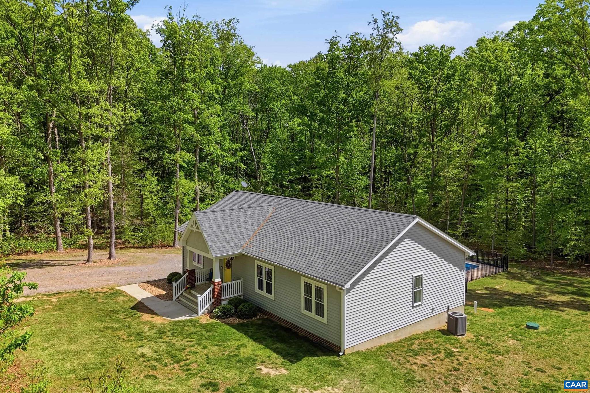 HOLLY GROVE - Residential