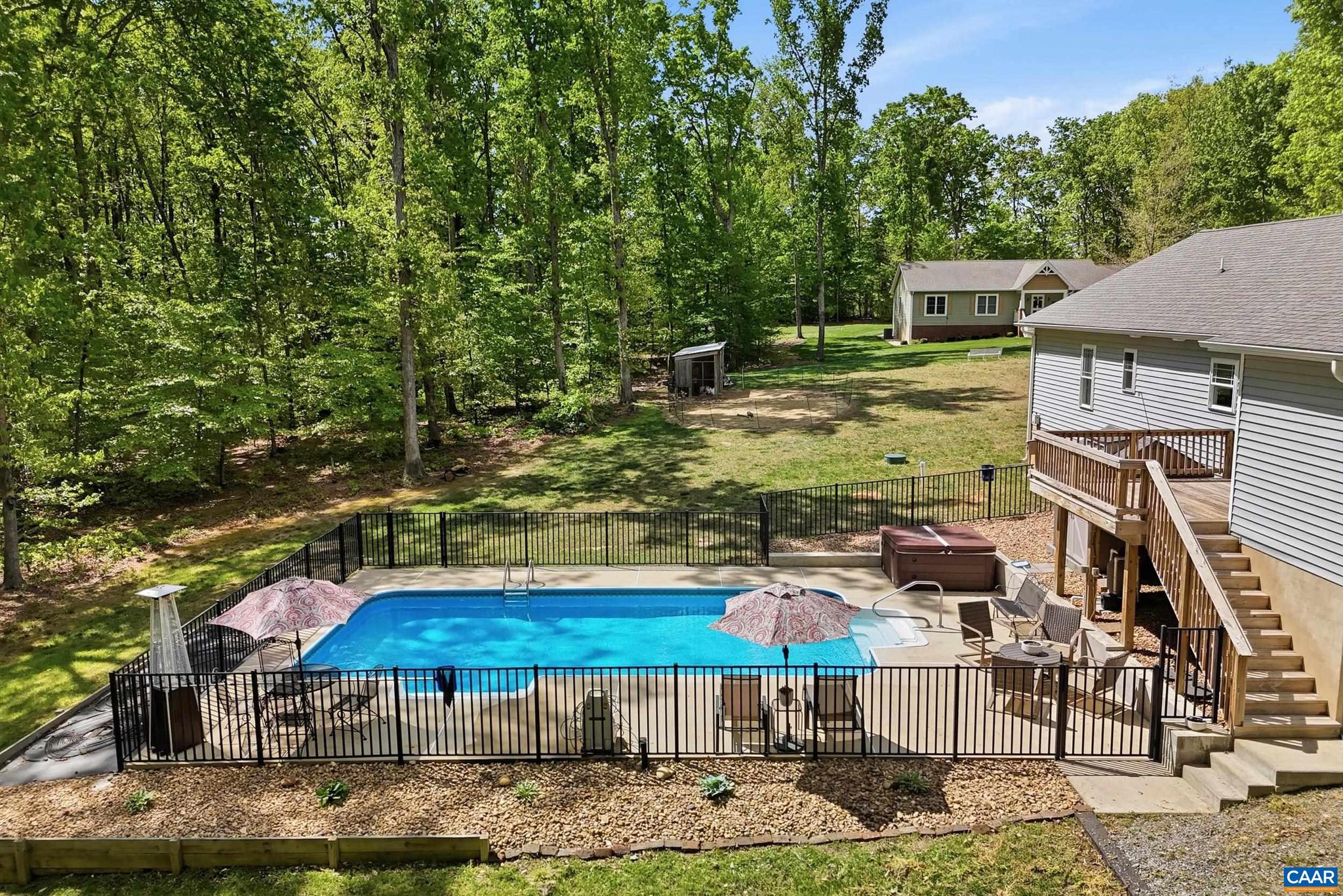 HOLLY GROVE - Residential