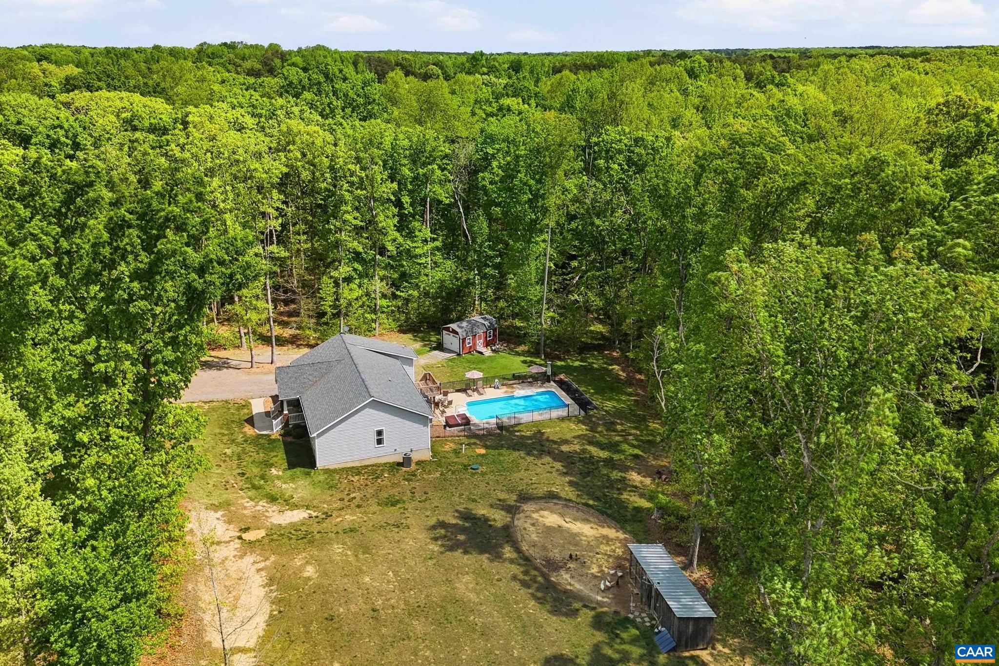 HOLLY GROVE - Residential