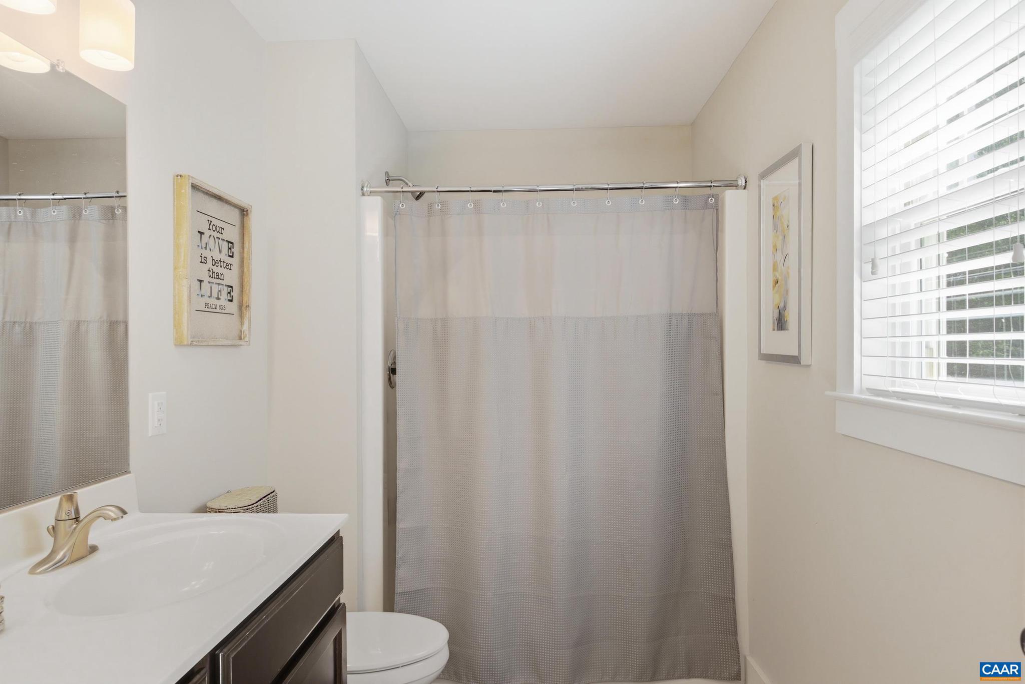 HOLLY GROVE - Residential