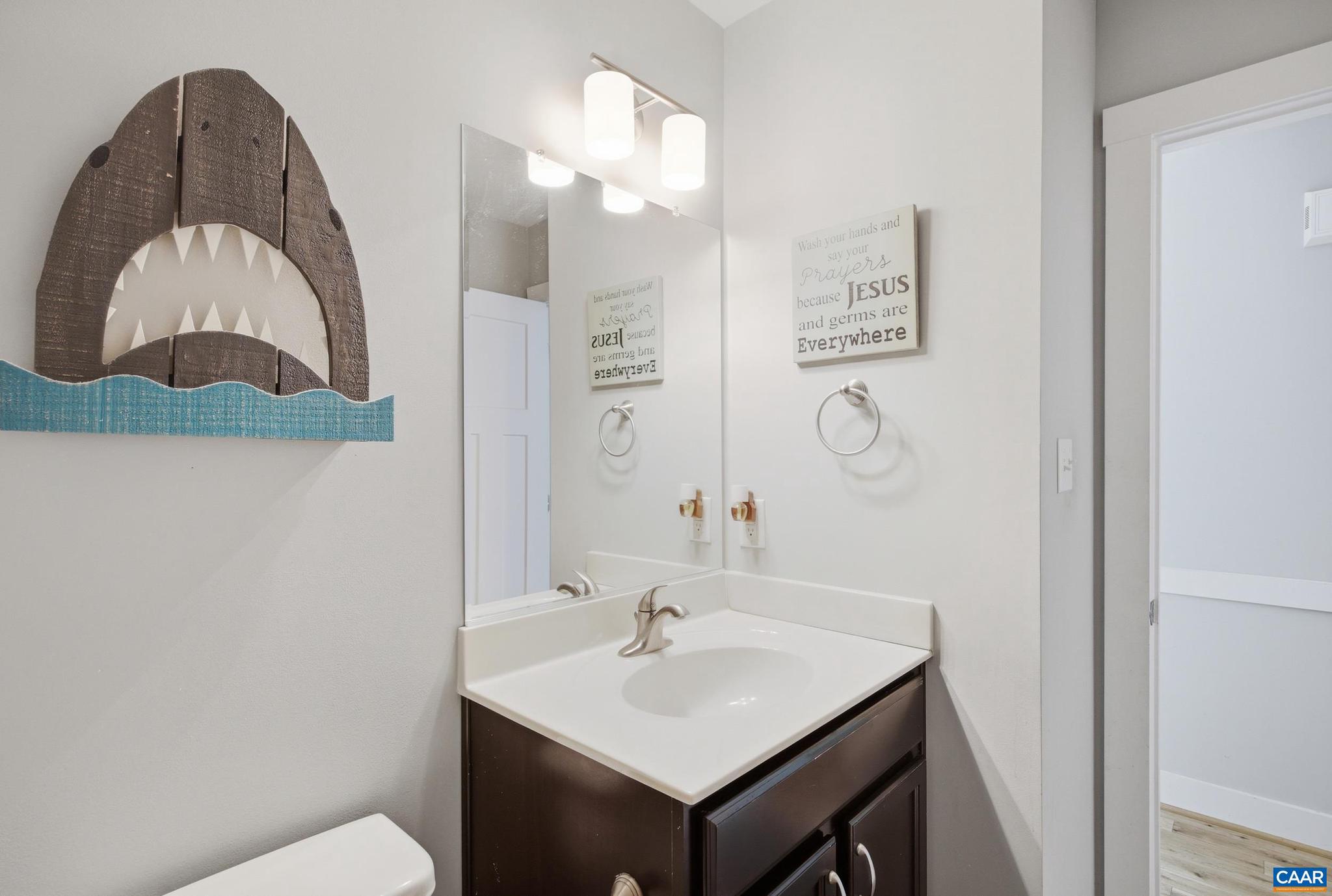 HOLLY GROVE - Residential