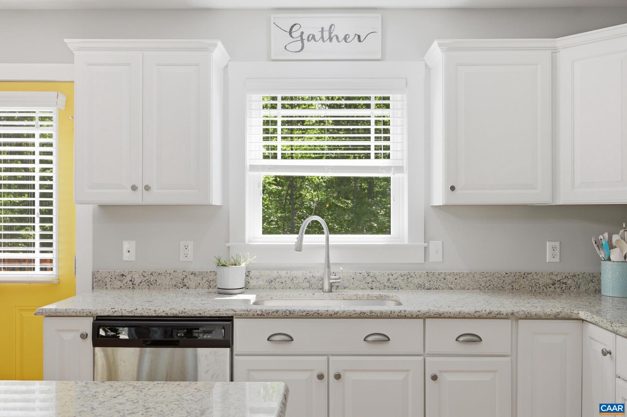 HOLLY GROVE - Residential