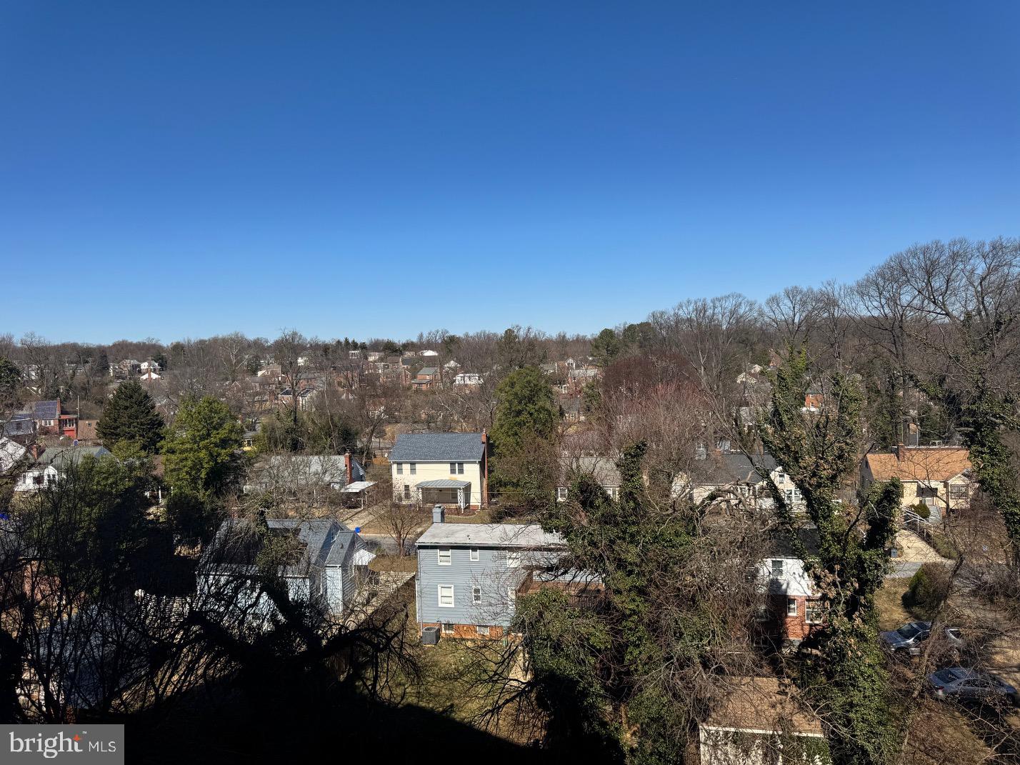 PINEWAY TOWERS - Residential Lease