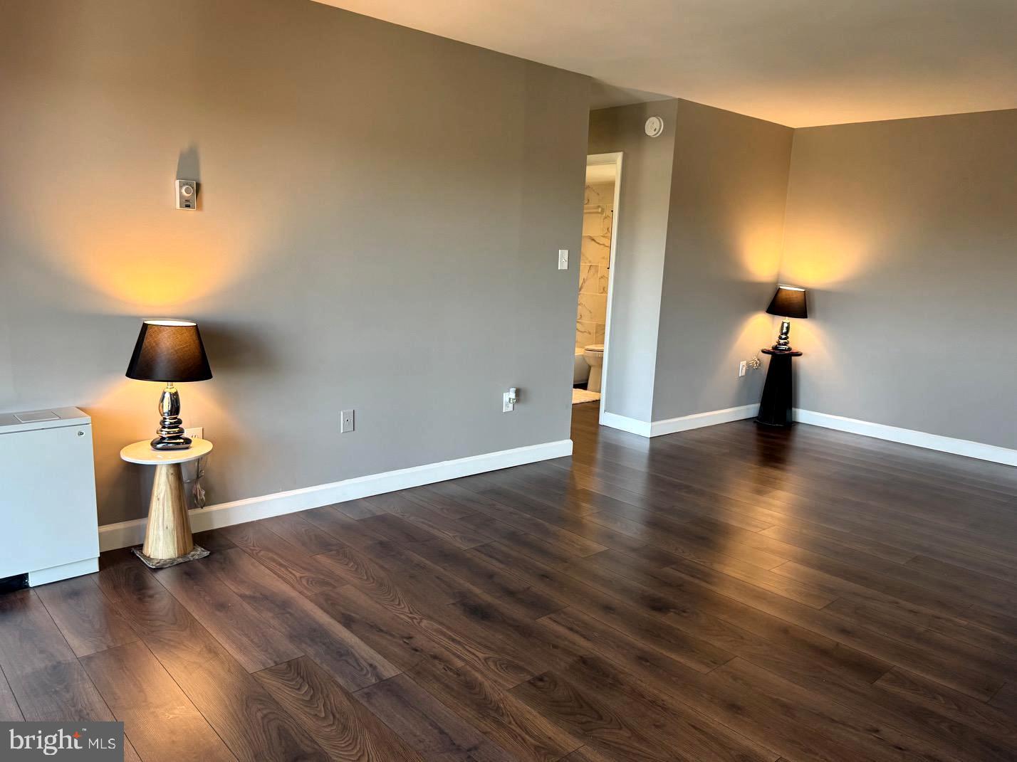 PINEWAY TOWERS - Residential Lease