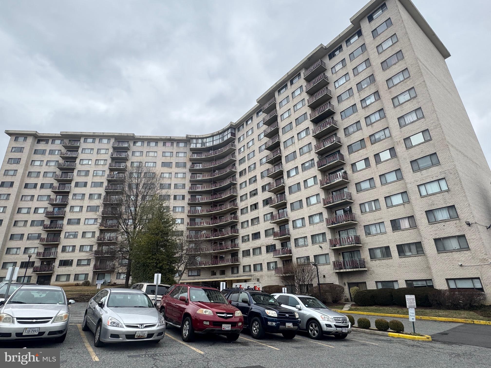 PINEWAY TOWERS - Residential Lease