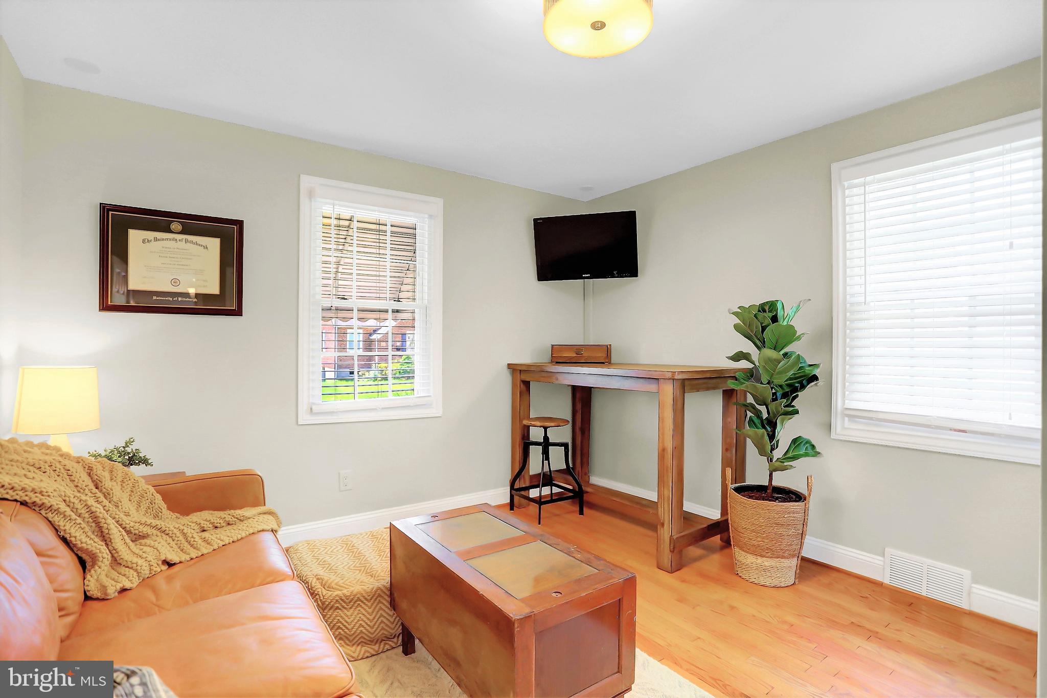 PARKVILLE SUMMIT - Residential