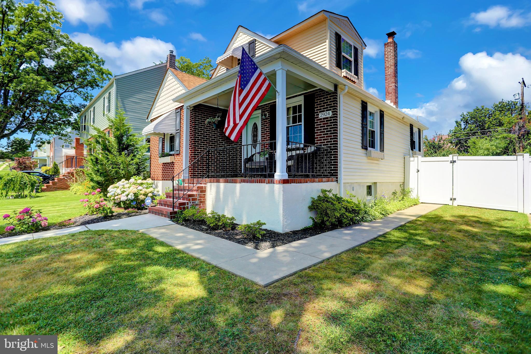 PARKVILLE SUMMIT - Residential