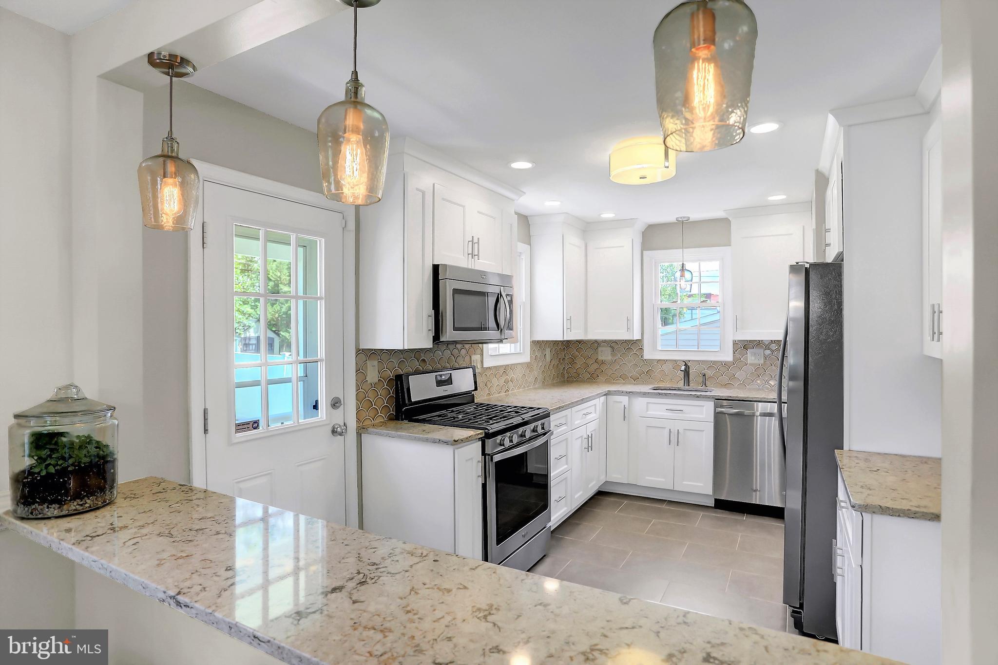 PARKVILLE SUMMIT - Residential