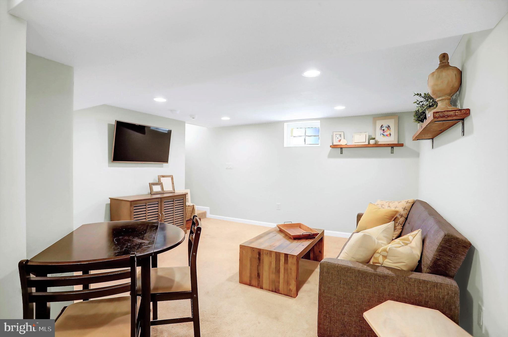 PARKVILLE SUMMIT - Residential