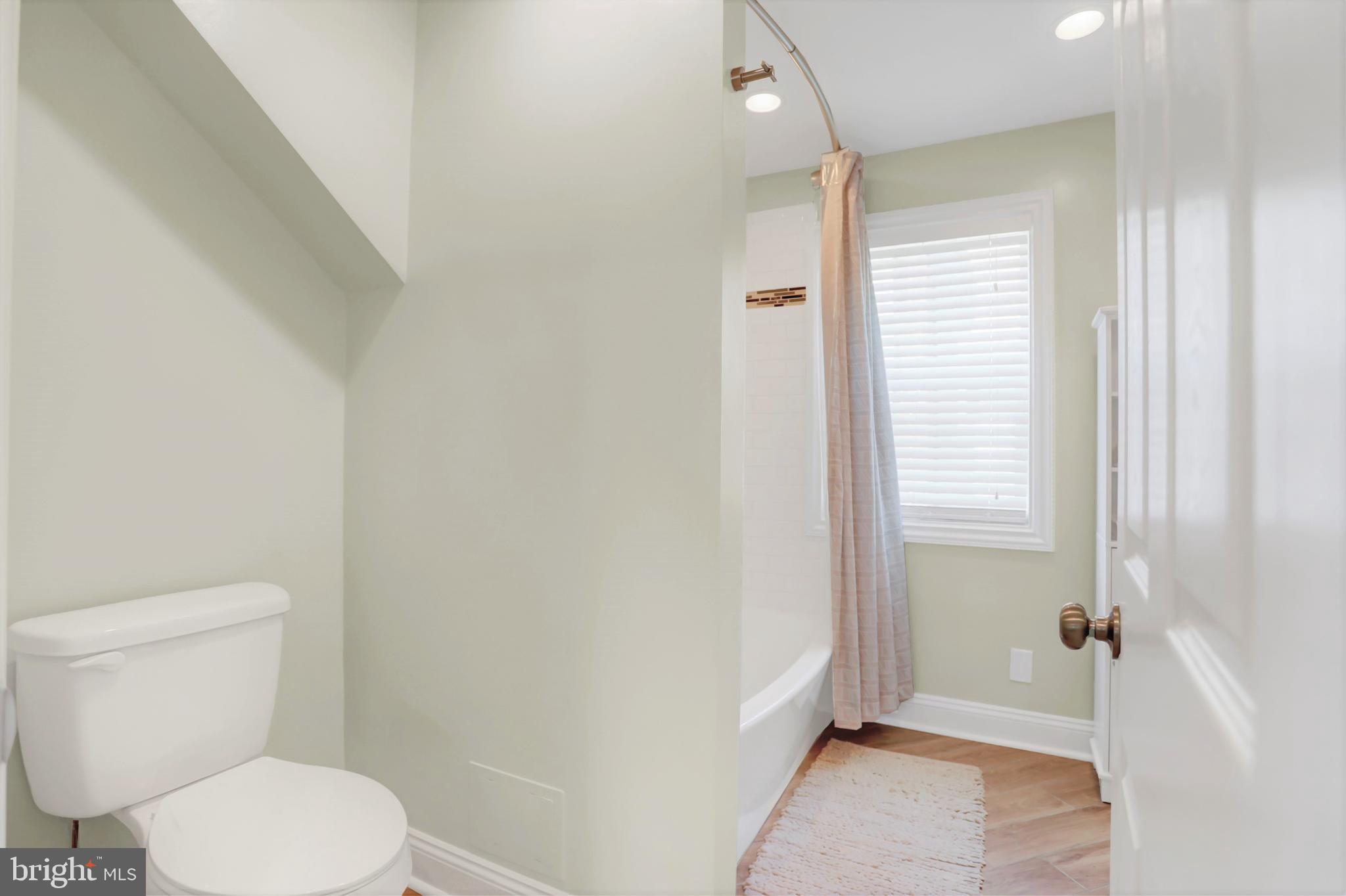 PARKVILLE SUMMIT - Residential