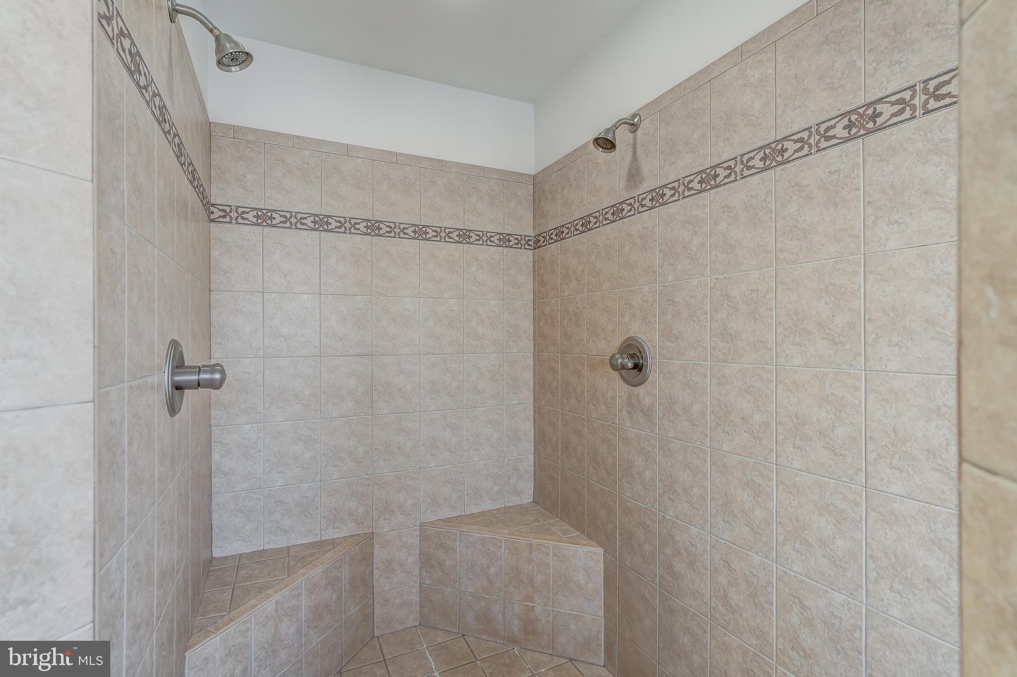 FRESHWATER ESTATES - Residential