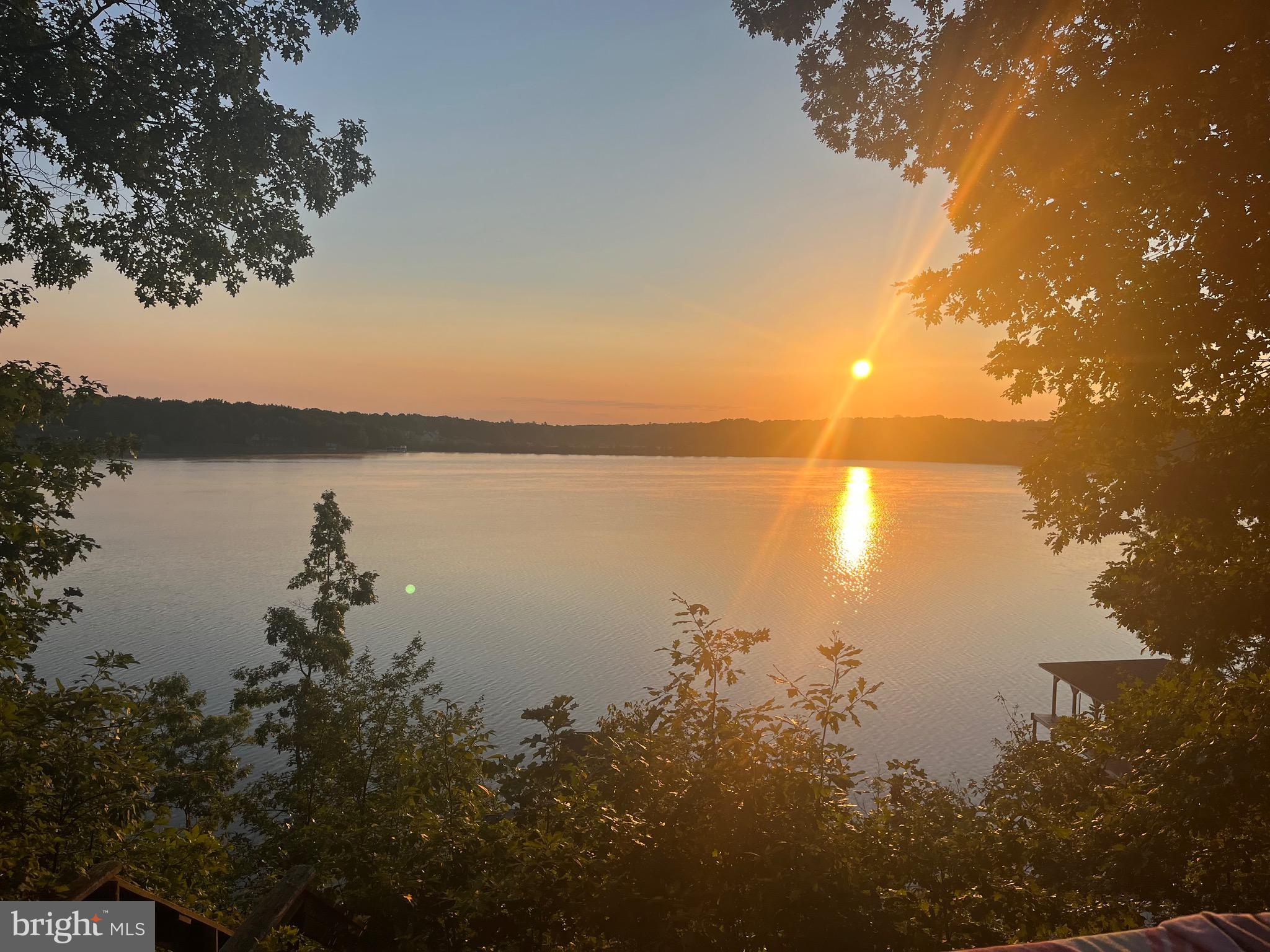 FRESHWATER ESTATES - Residential