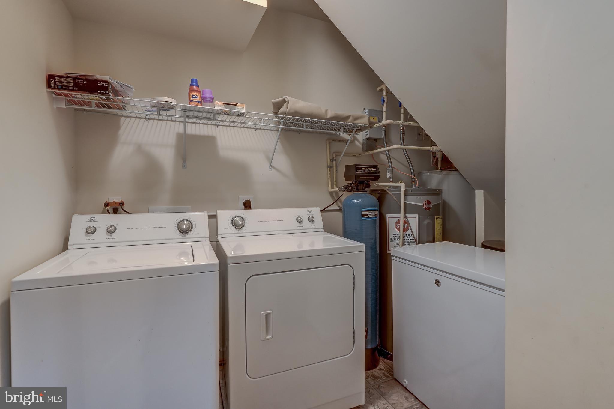 FRESHWATER ESTATES - Residential