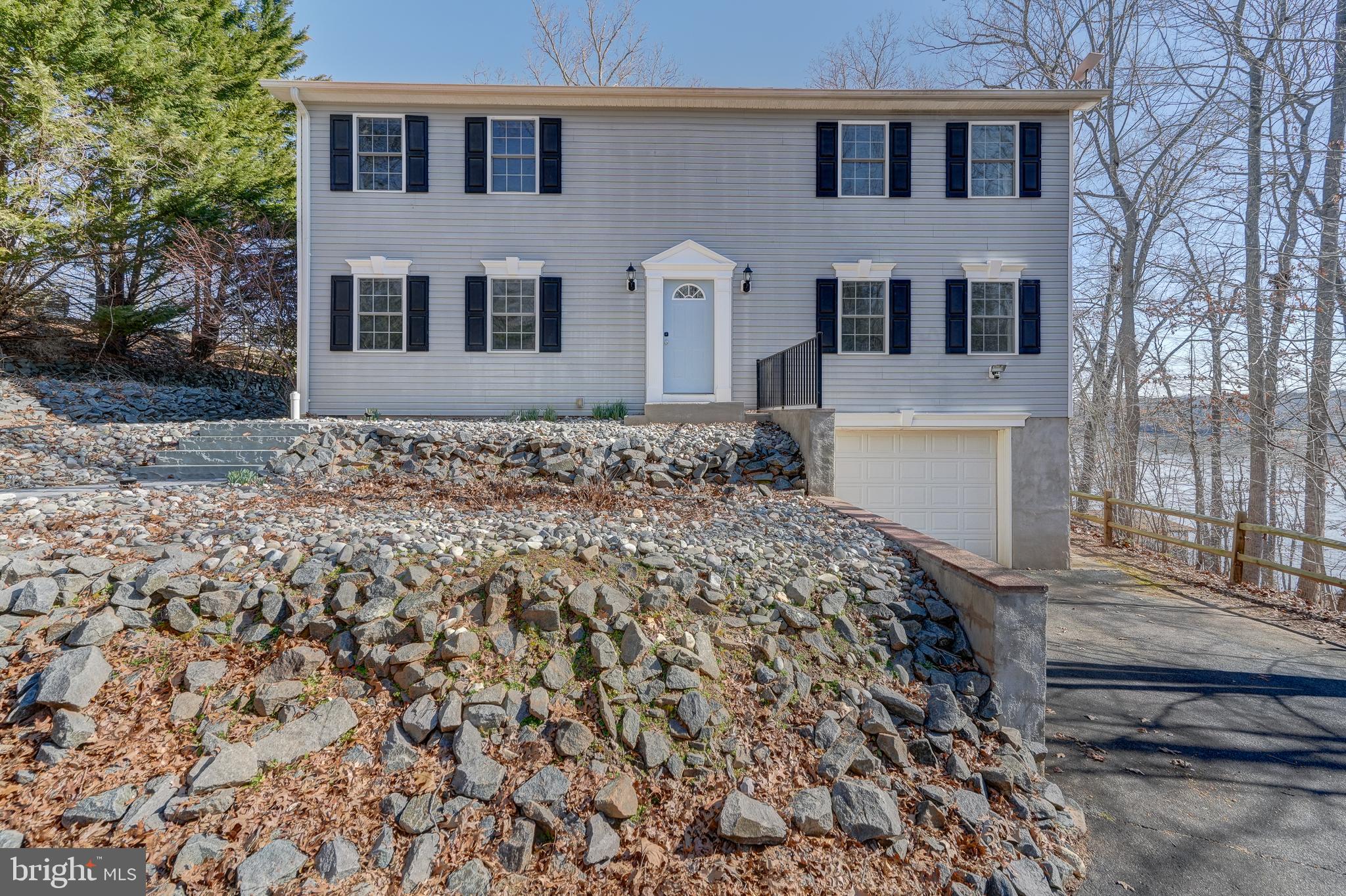 FRESHWATER ESTATES - Residential