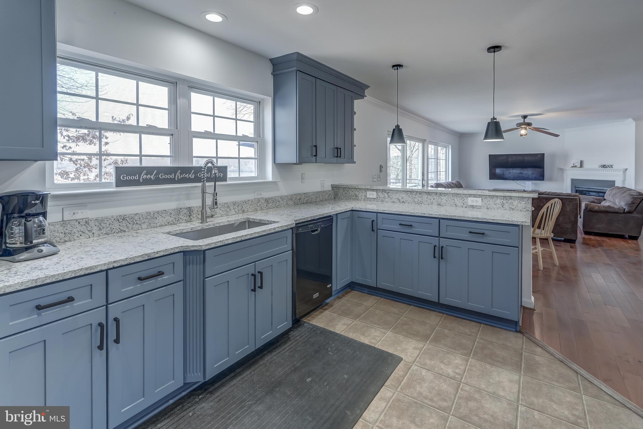 FRESHWATER ESTATES - Residential