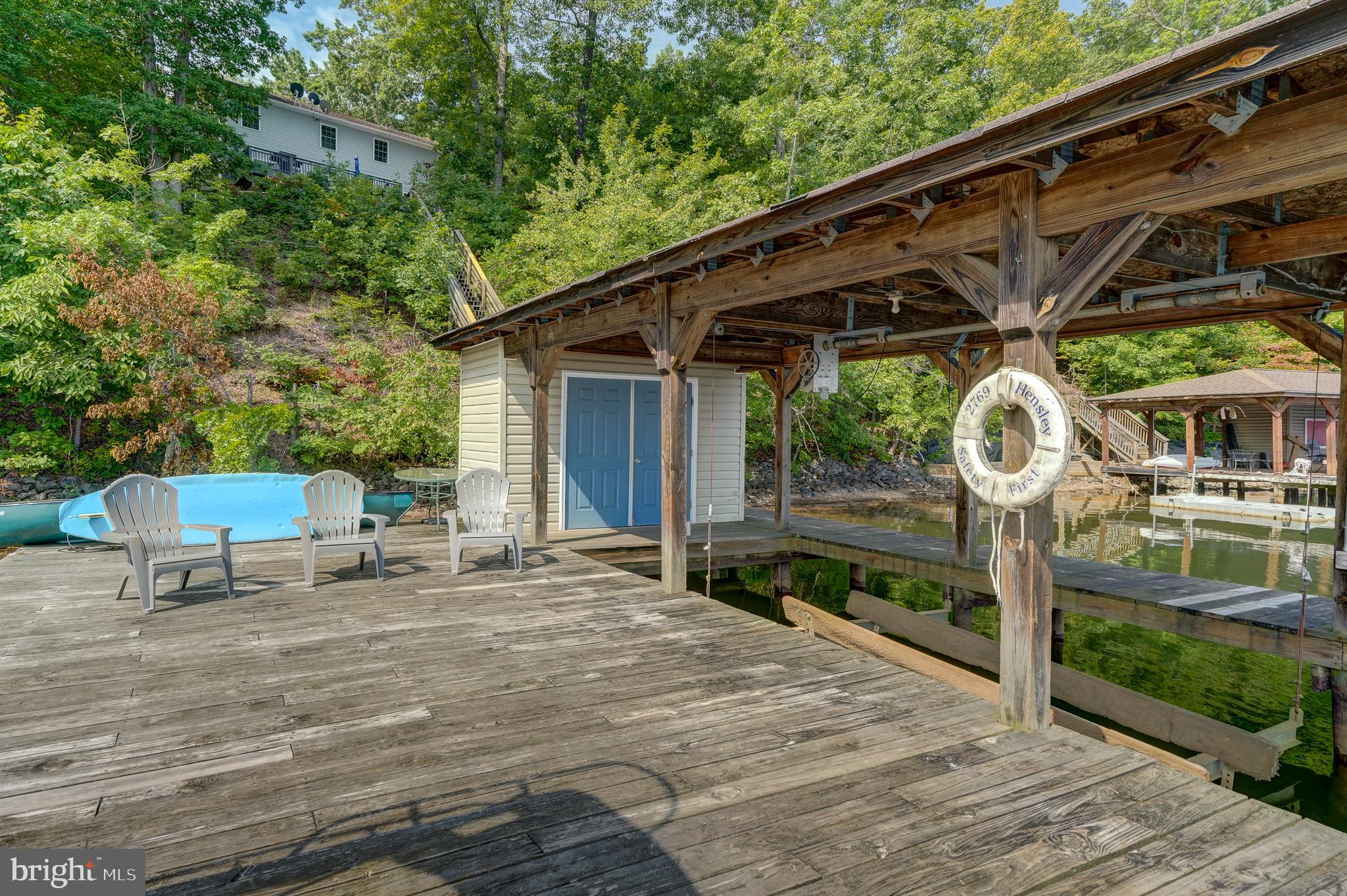 FRESHWATER ESTATES - Residential