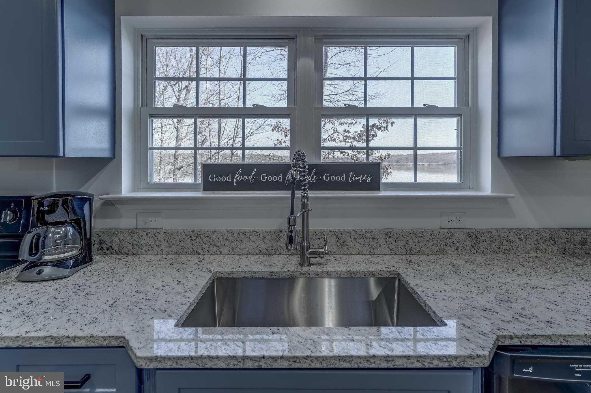 FRESHWATER ESTATES - Residential