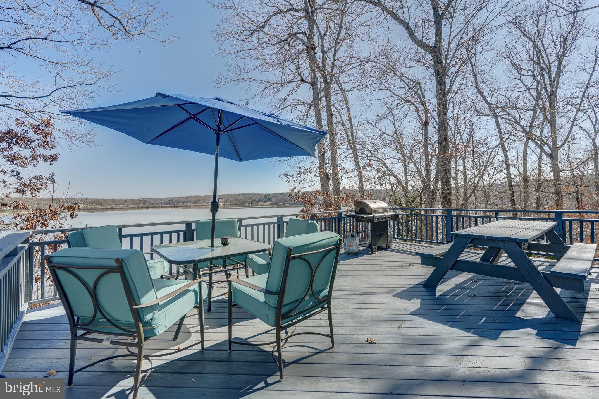 FRESHWATER ESTATES - Residential