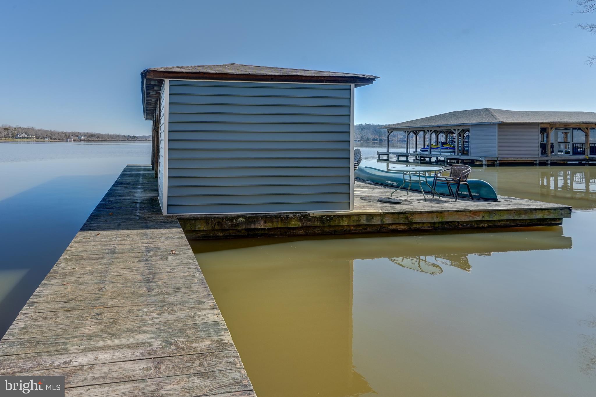 FRESHWATER ESTATES - Residential