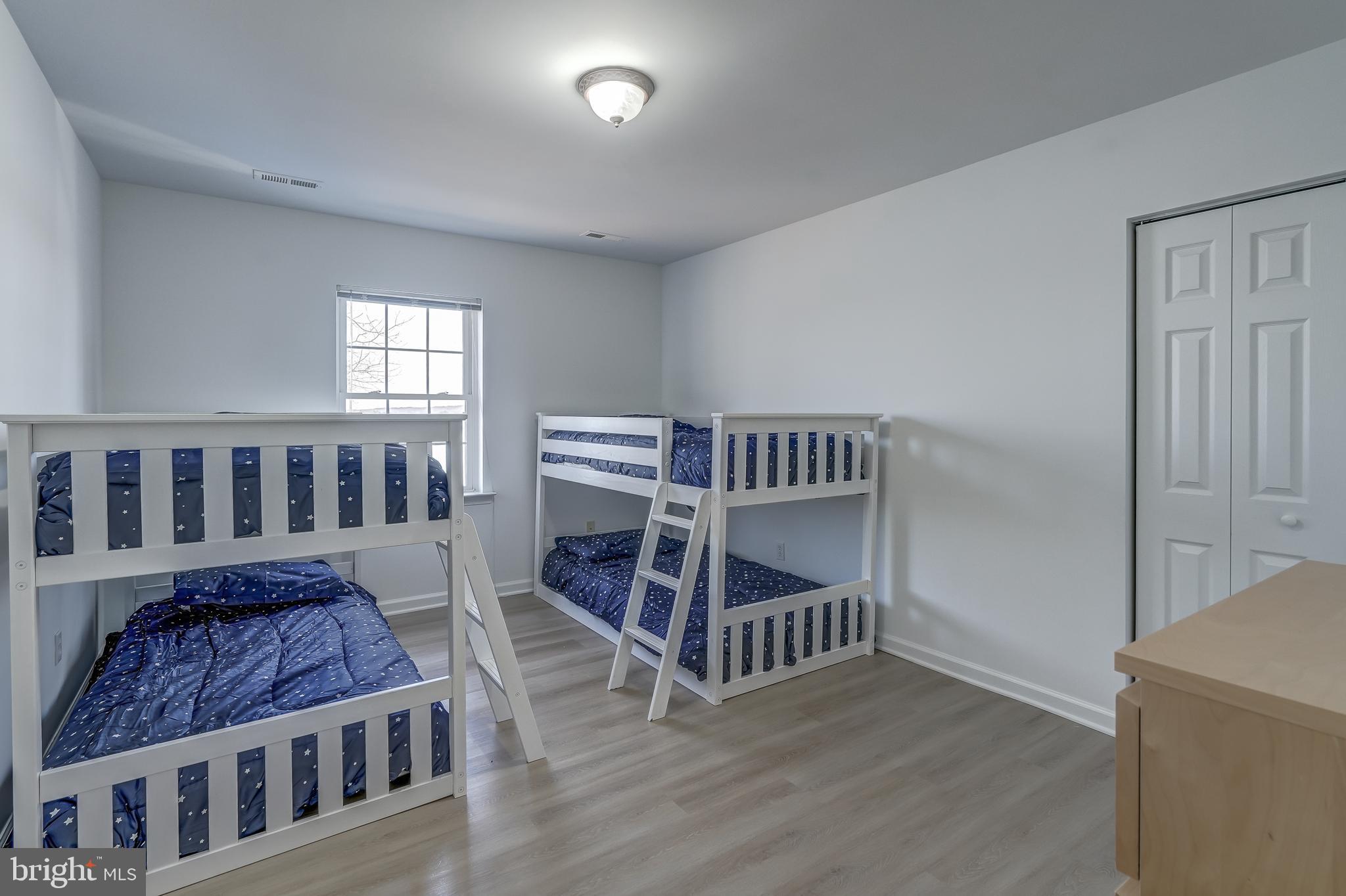 FRESHWATER ESTATES - Residential